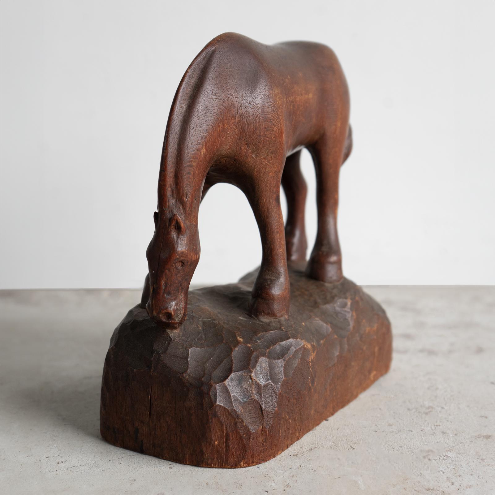 Arte popolare Scultura di cavallo in legno intagliato Art Carved d'epoca, metà del 20° secolo