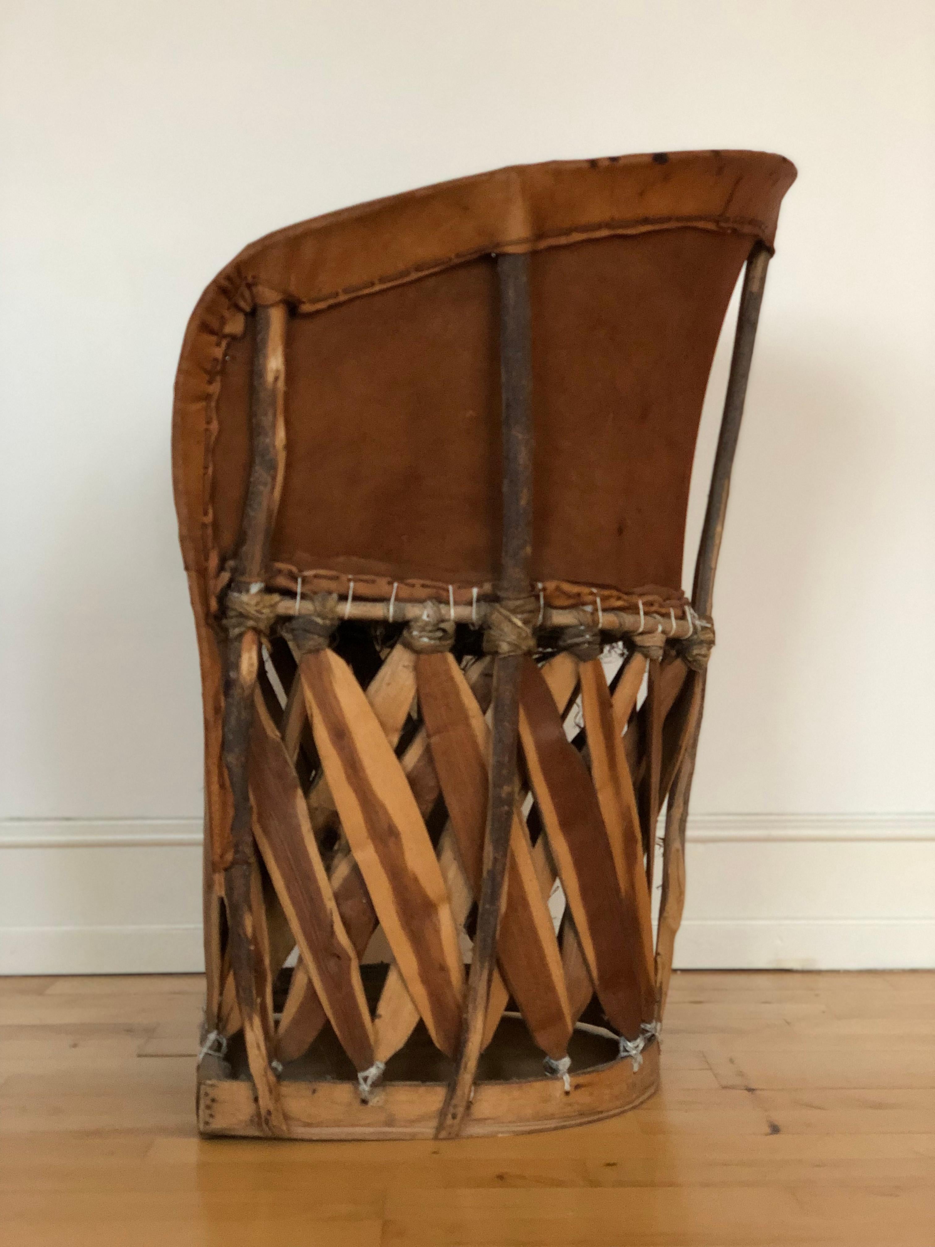 Vintage Folk Art Equipale Leather Ostrich Armchair Mexico 1970s In Good Condition For Sale In Sakskøbing, DK