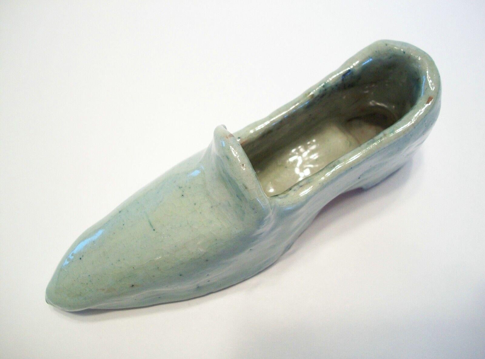 Vintage Folk Art Glazed Terracotta Shoe - Signed & Dated - U.S. - Circa 1966 For Sale 3