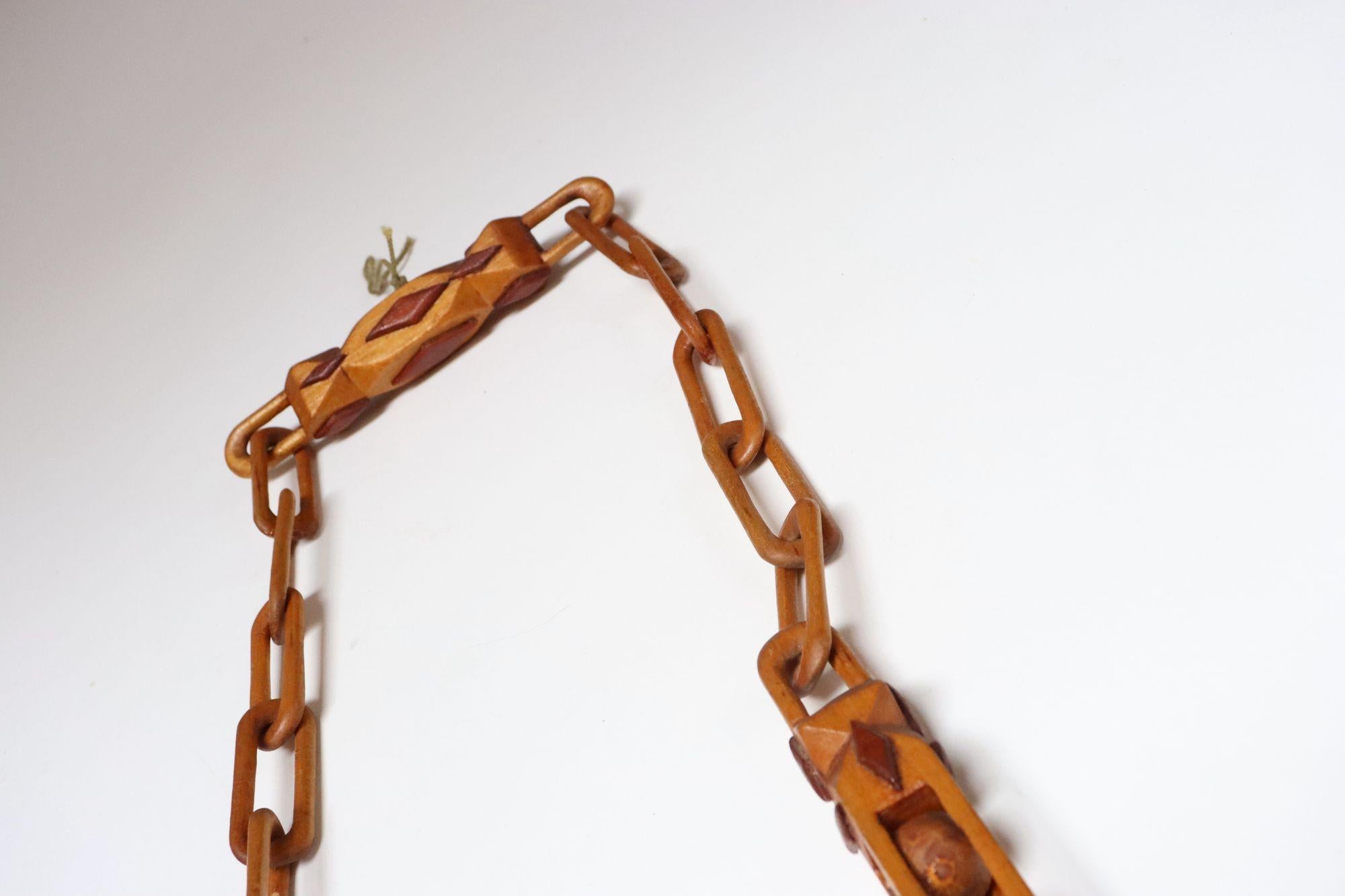 Vintage Folk Art Carved and Painted Dual Ball in Cage Whimsy Chain (Chaîne fantaisie) en vente 4
