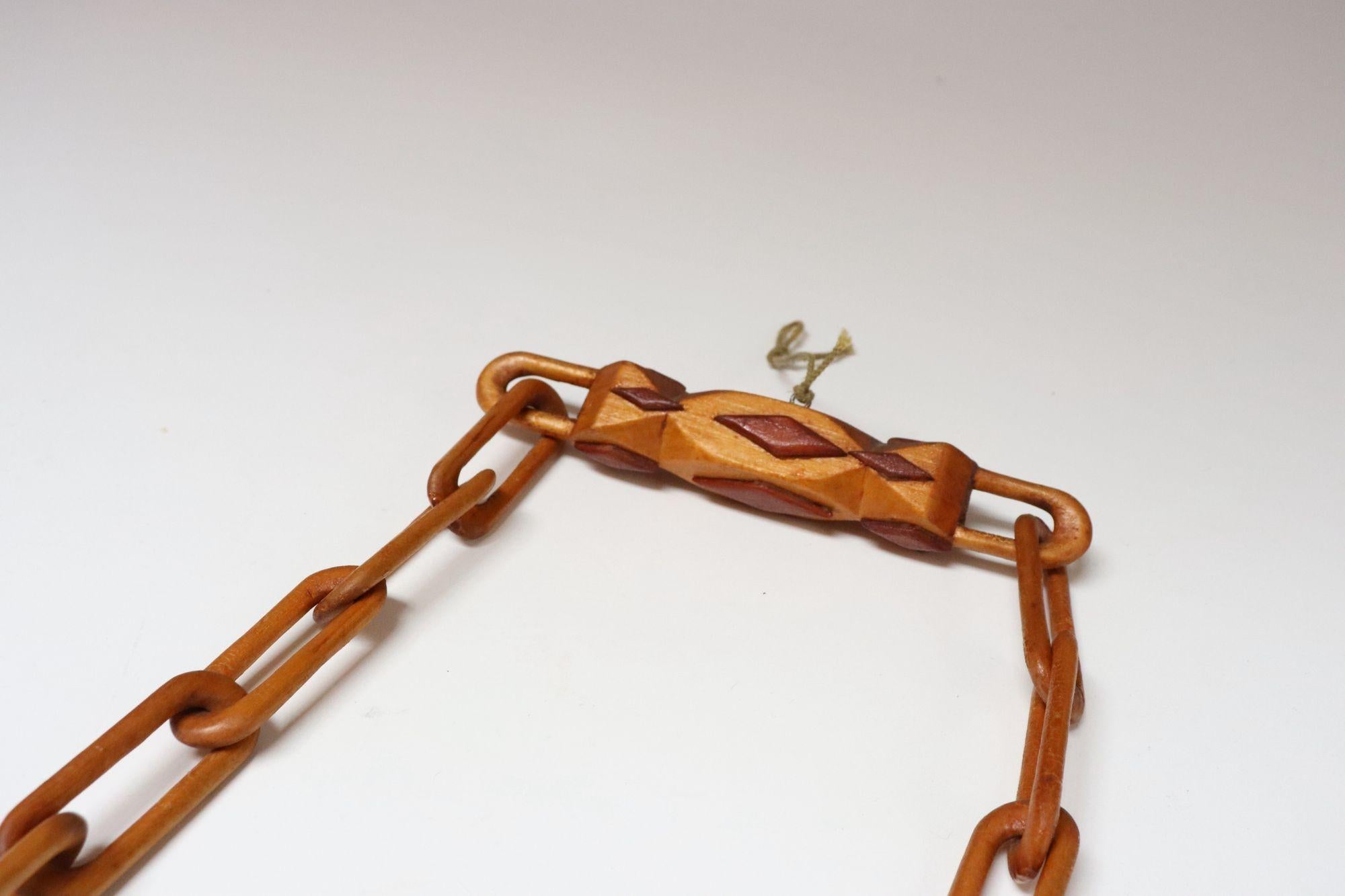 Vintage Folk Art Carved and Painted Dual Ball in Cage Whimsy Chain (Chaîne fantaisie) en vente 5