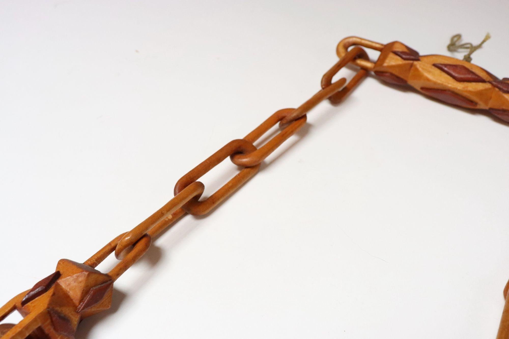 Vintage Folk Art Carved and Painted Dual Ball in Cage Whimsy Chain (Chaîne fantaisie) en vente 6