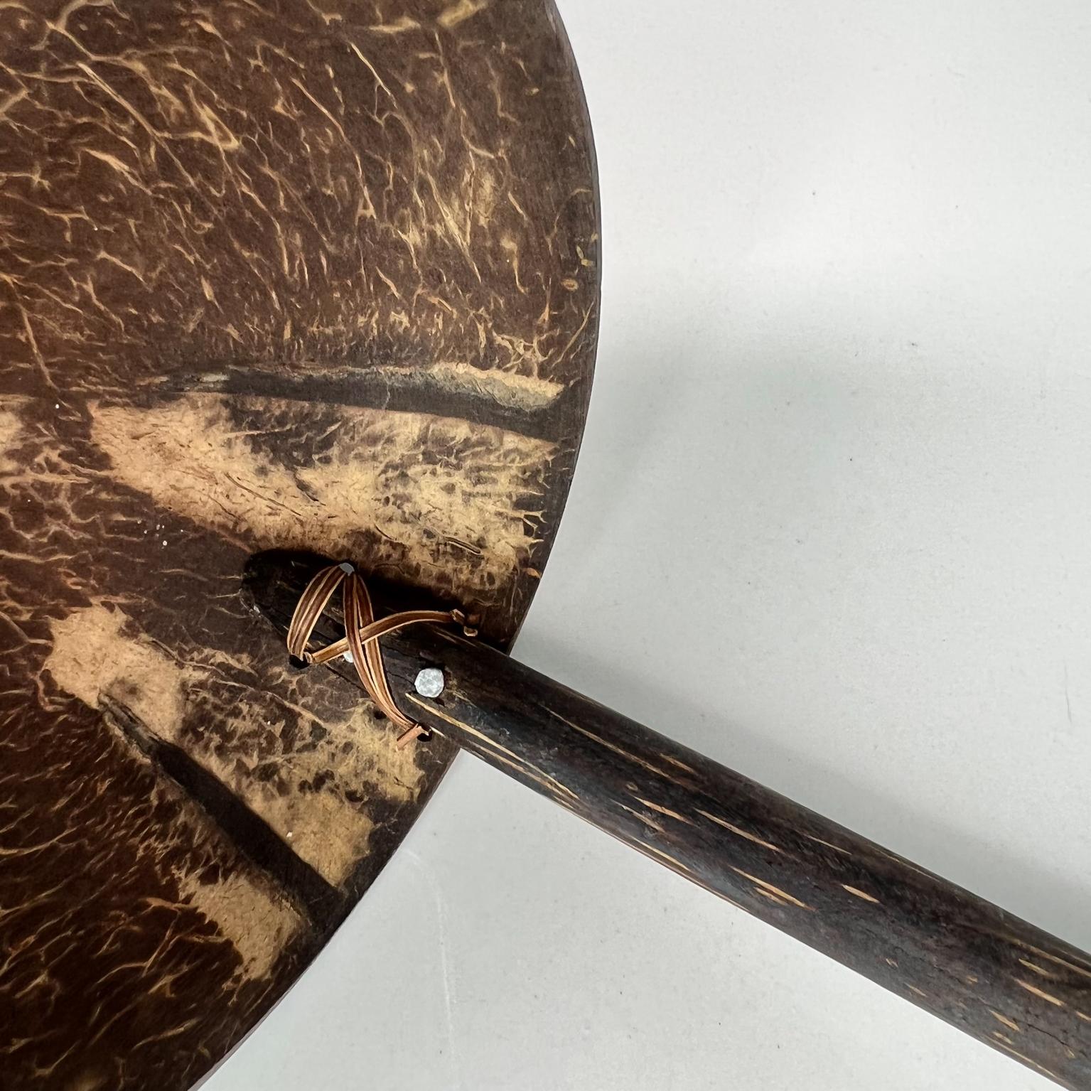 Vintage Folk Art Handmade Kokosnuss Palm Holz Löffel Schöpflöffel (Mitte des 20. Jahrhunderts)