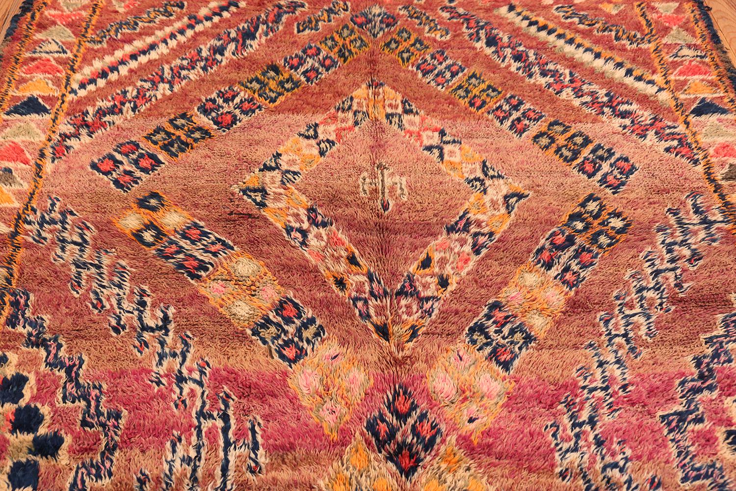 Vintage Folk Art Moroccan Rug. 6 ft. 4 in x 12 ft. 2 in In Excellent Condition For Sale In New York, NY