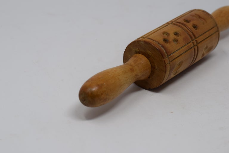 Vintage Folk Art Springerle Rolling Pin For Sale at 1stDibs vintage
