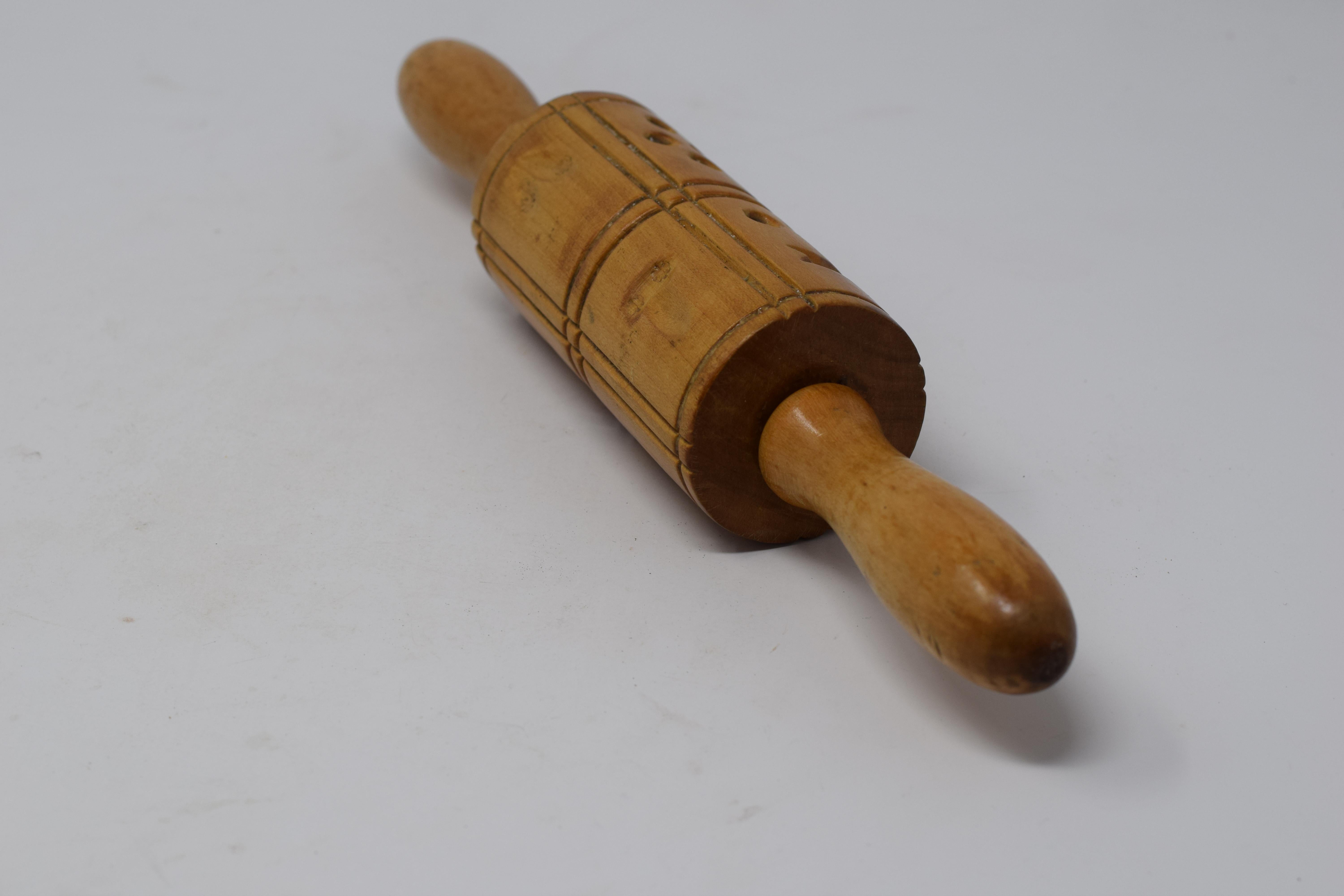 antique springerle rolling pin