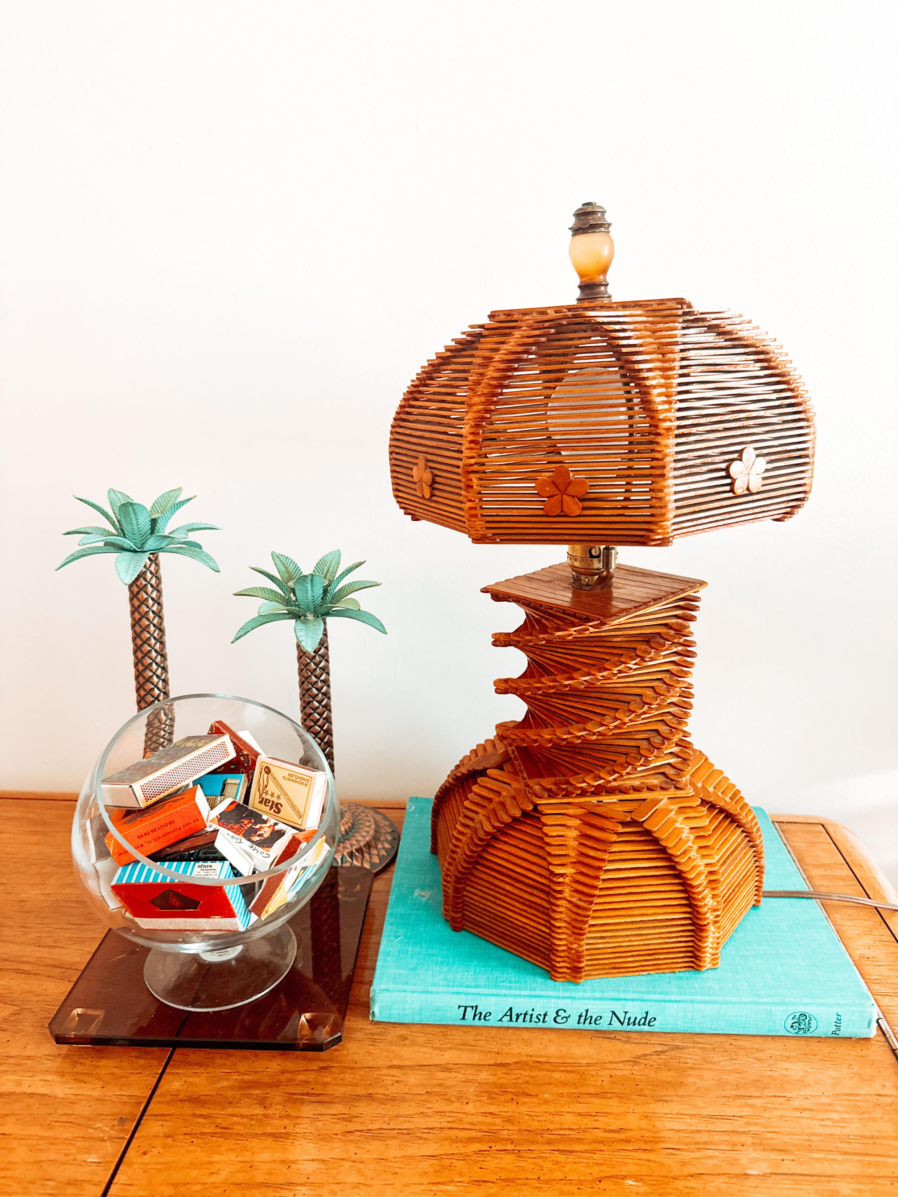 American Vintage Folk Art Tramp Art Popsicle Stick Table Lamp with Matched Shade Mcm For Sale