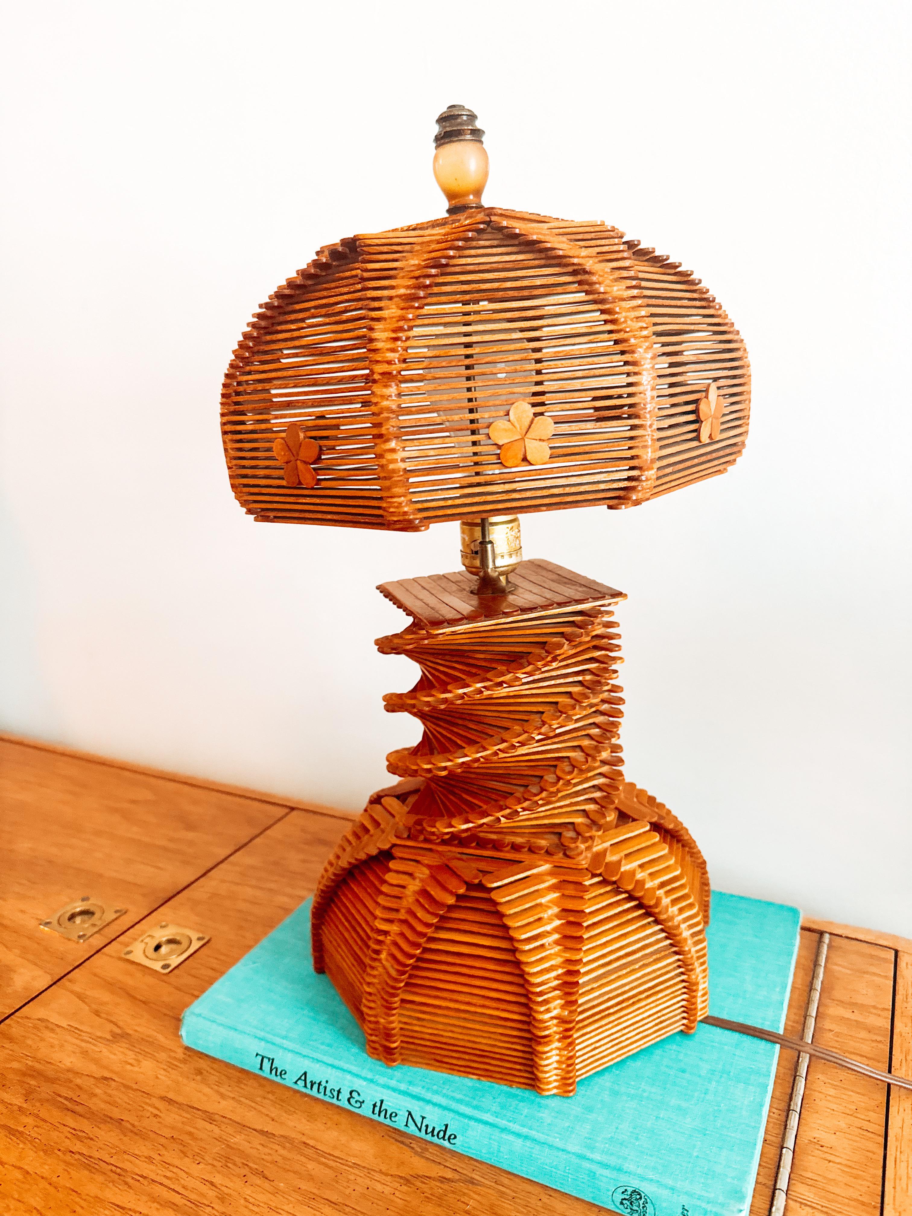 Vintage Folk Art Tramp Art Popsicle Stick Table Lamp with Matched Shade Mcm For Sale 1