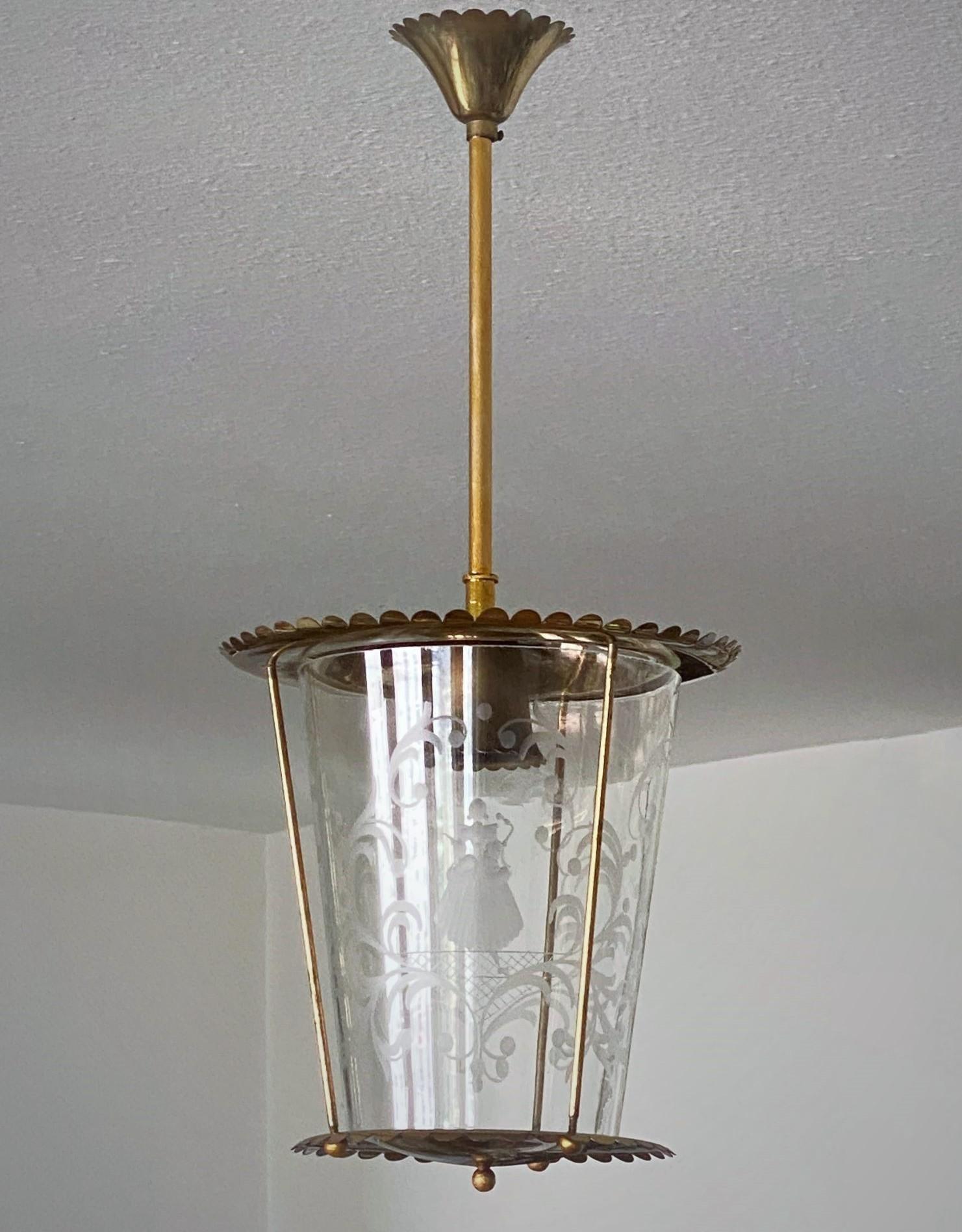 Vintage Fontana Arte Clear Etched Glass and Brass Lantern, Italy, 1950s In Good Condition In Frankfurt am Main, DE