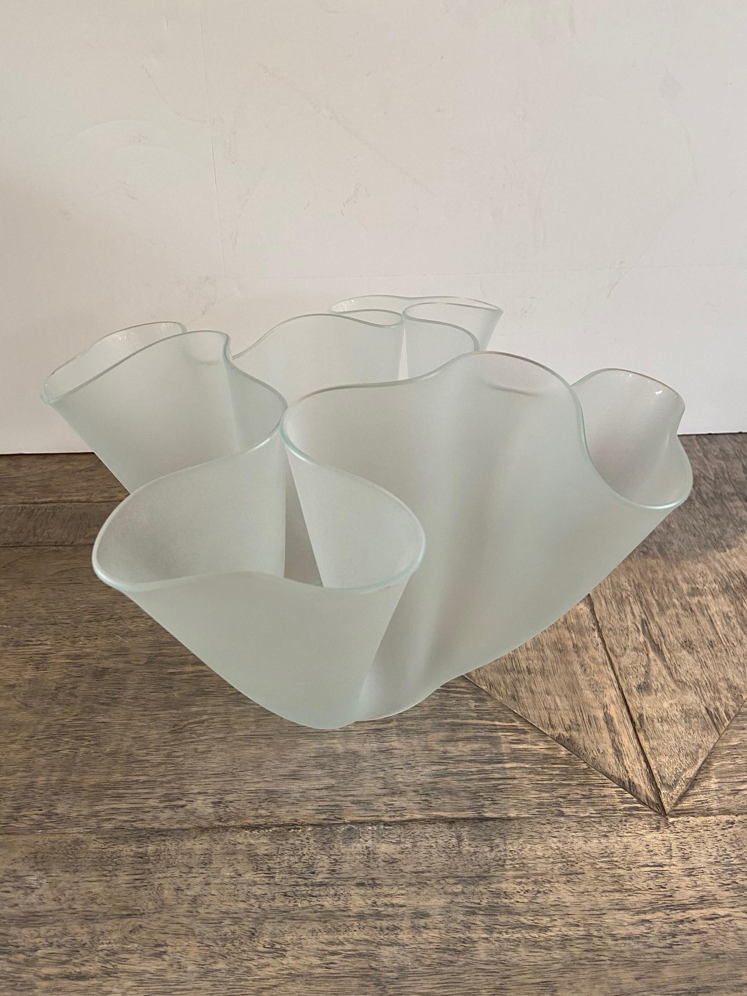 Extraordinary vase sculpture with original box designed by Pietro Chiesa, made from hot folding of a sheet of glass 