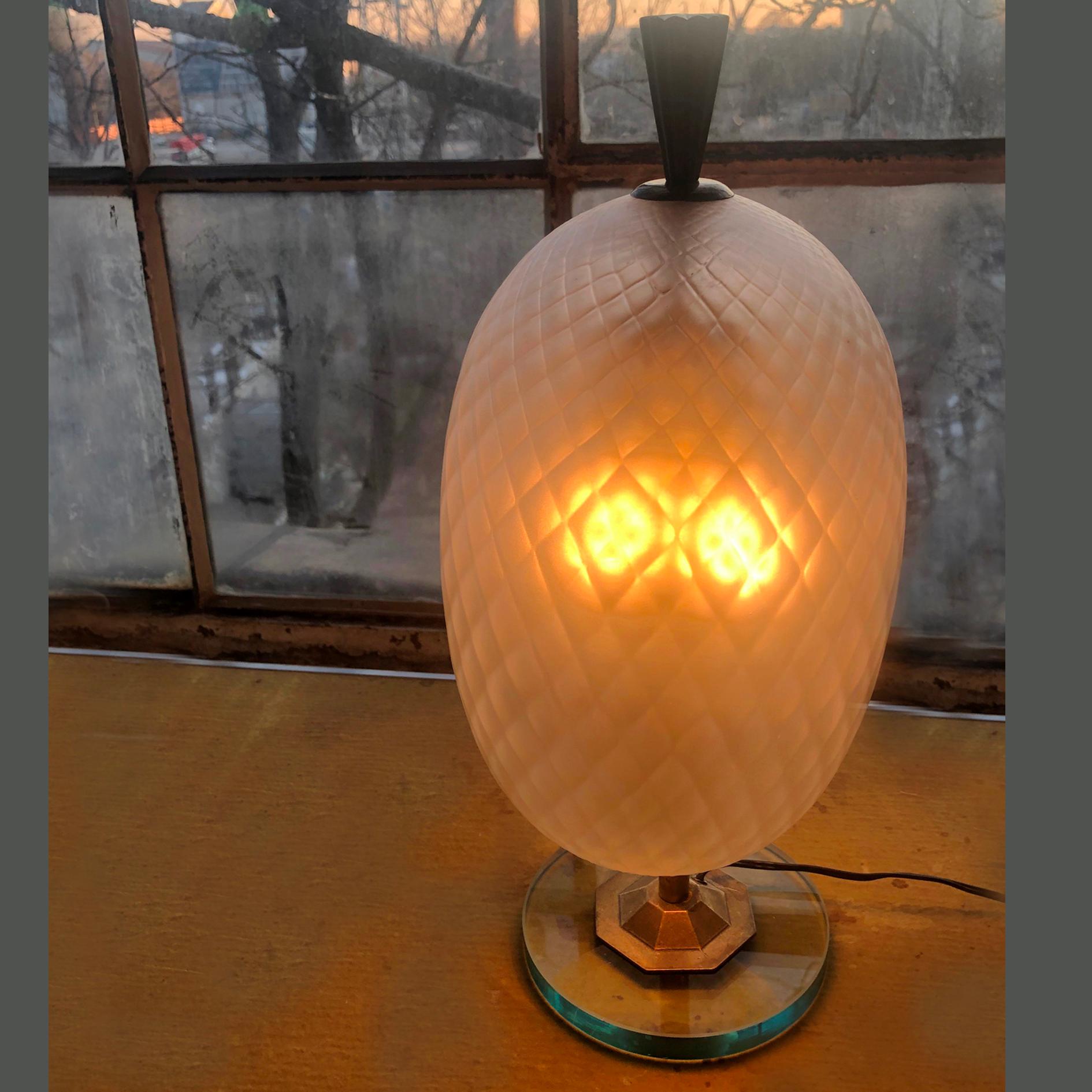 Vintage Fontana Arte Style Murano Glass Table or Nightstand Lamp, Italy, 1950s For Sale 10