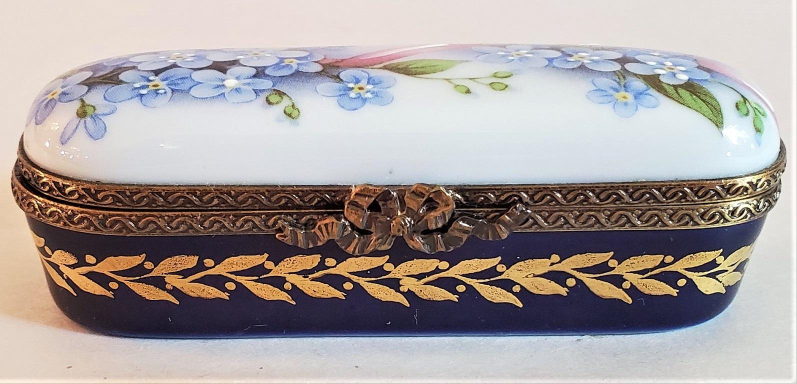 Presenting a lovely and exceptionally cute and quality vintage fontanille marraud Limoges trinket box.

Made in Limoges, France circa 1930.

Marked on base as “Limoges France … Porcelaine Artisque F.M Limoges France”.

Hhand
