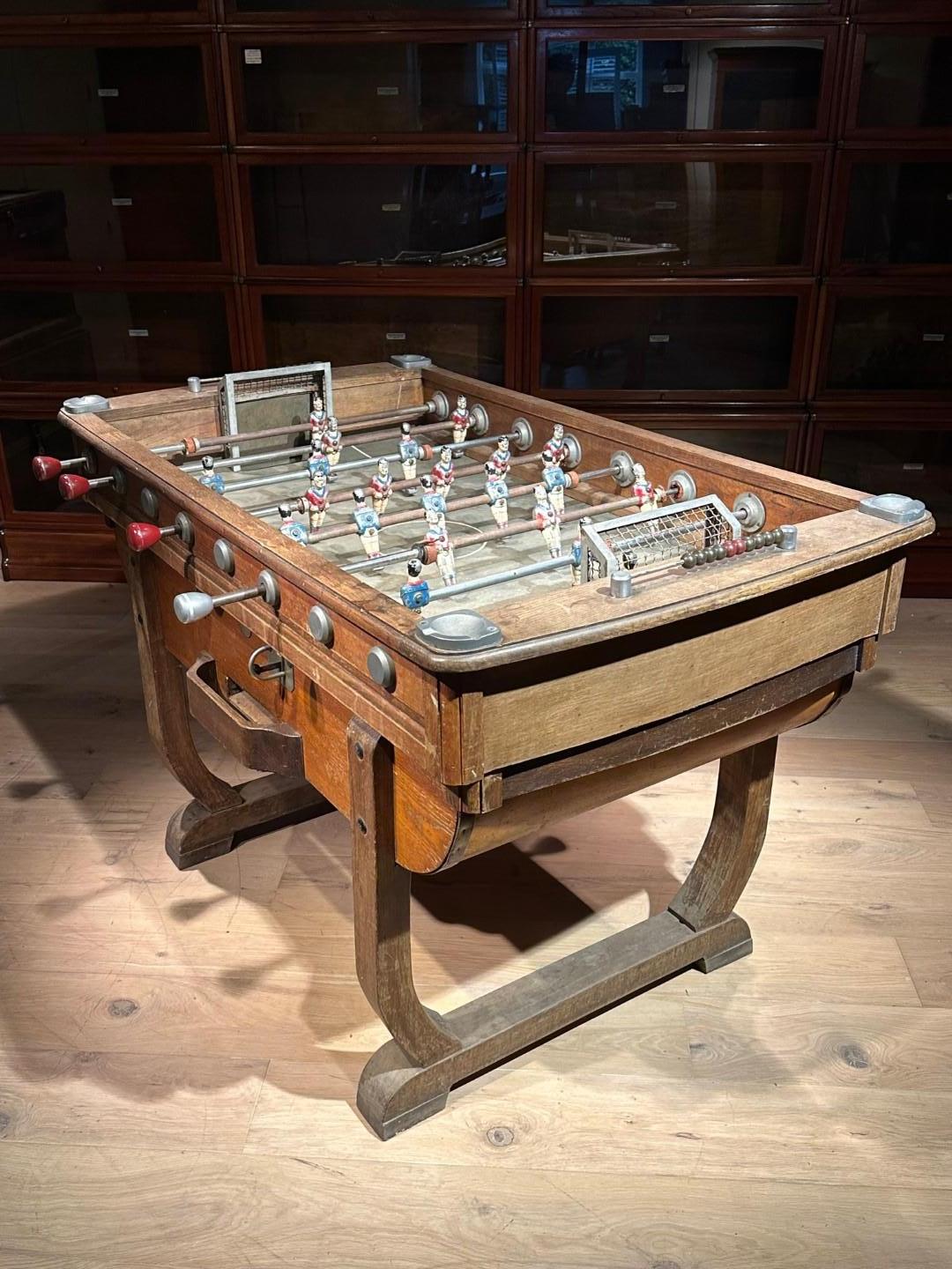 Vintage foosball table 4