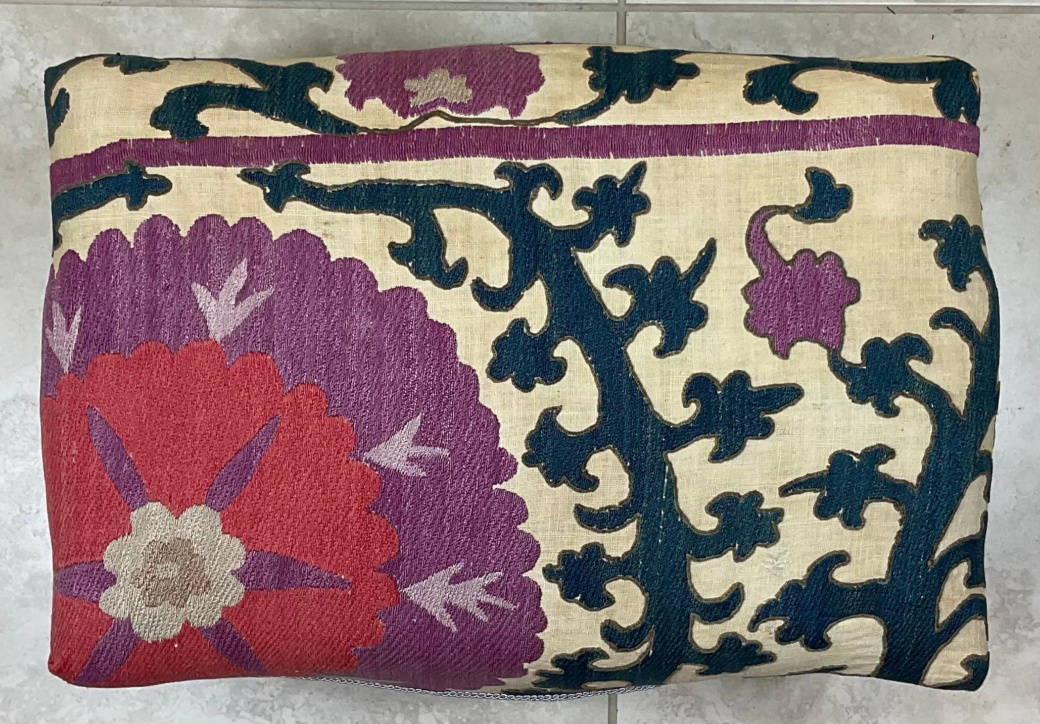 Vintage Foot Stool Upholstered with Antique Suzani Textile In Good Condition In Delray Beach, FL