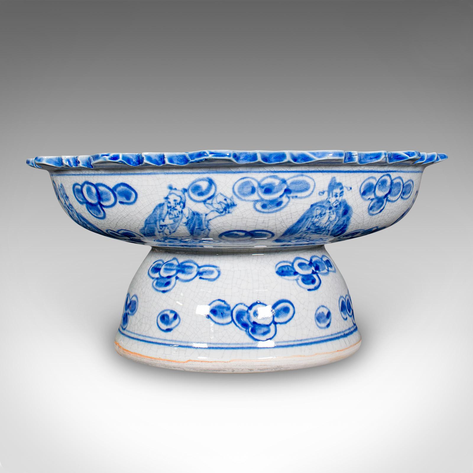 Chinese Export Vintage Footed Serving Bowl, Chinese, Ceramic, Fruit, Bonbon Dish, Mid Century For Sale