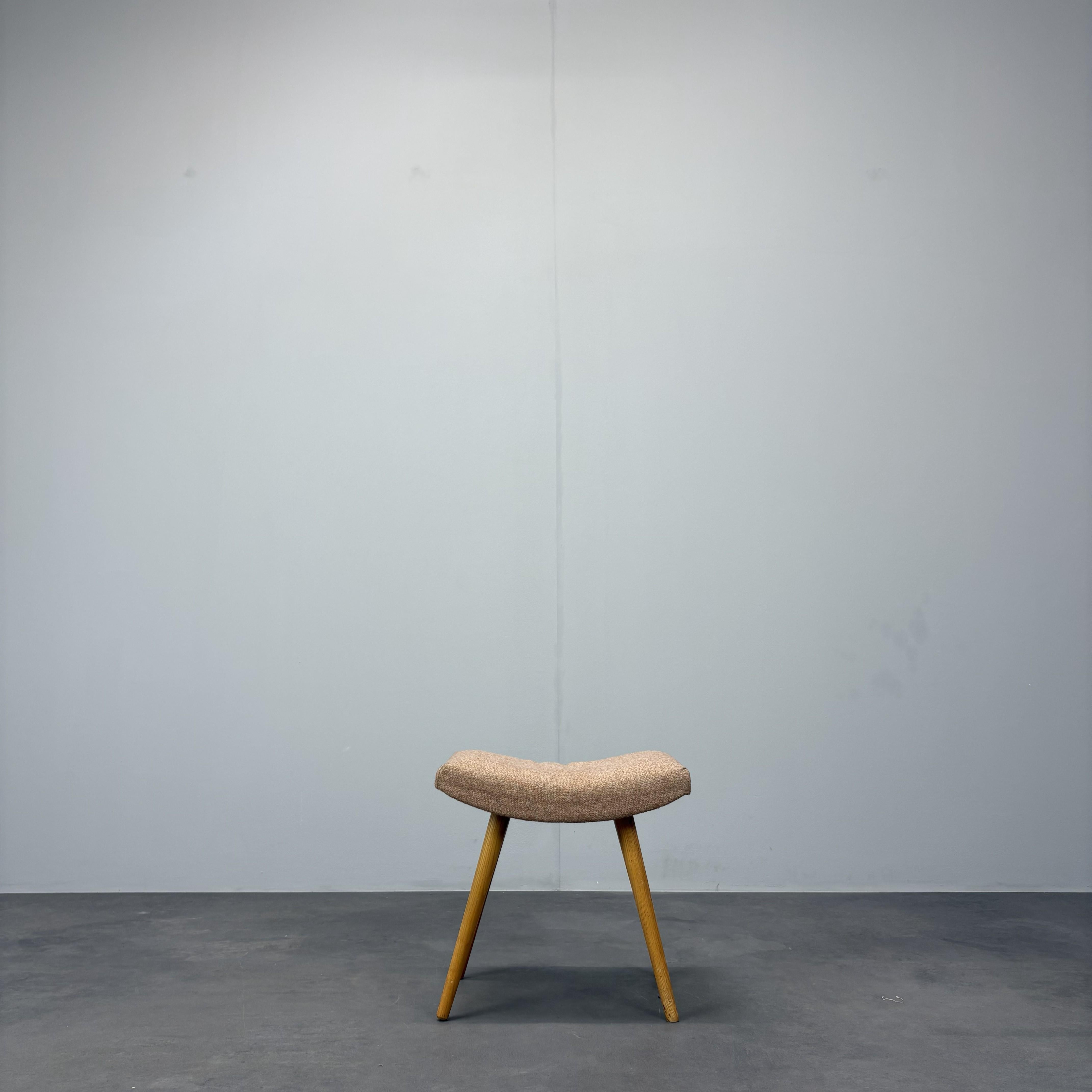 Moderne Tabouret Vintage par Moravská Ústředna Brno, 1988, Tchécoslovaquie en vente