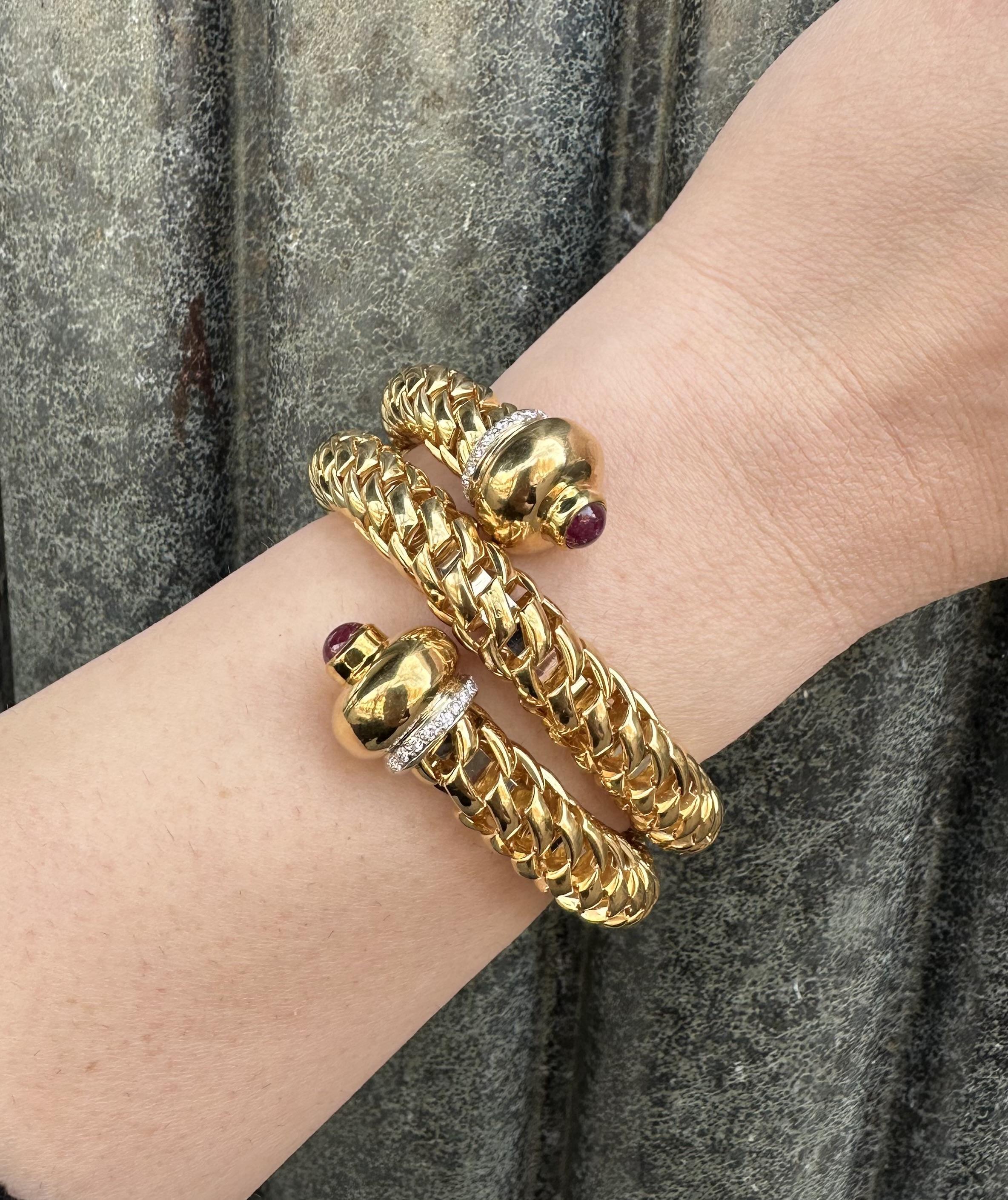 Vintage FOPE 18k Massivgold Diamant & Rubin Wickel-Schlangenarmband, schweres Armband im Angebot 3