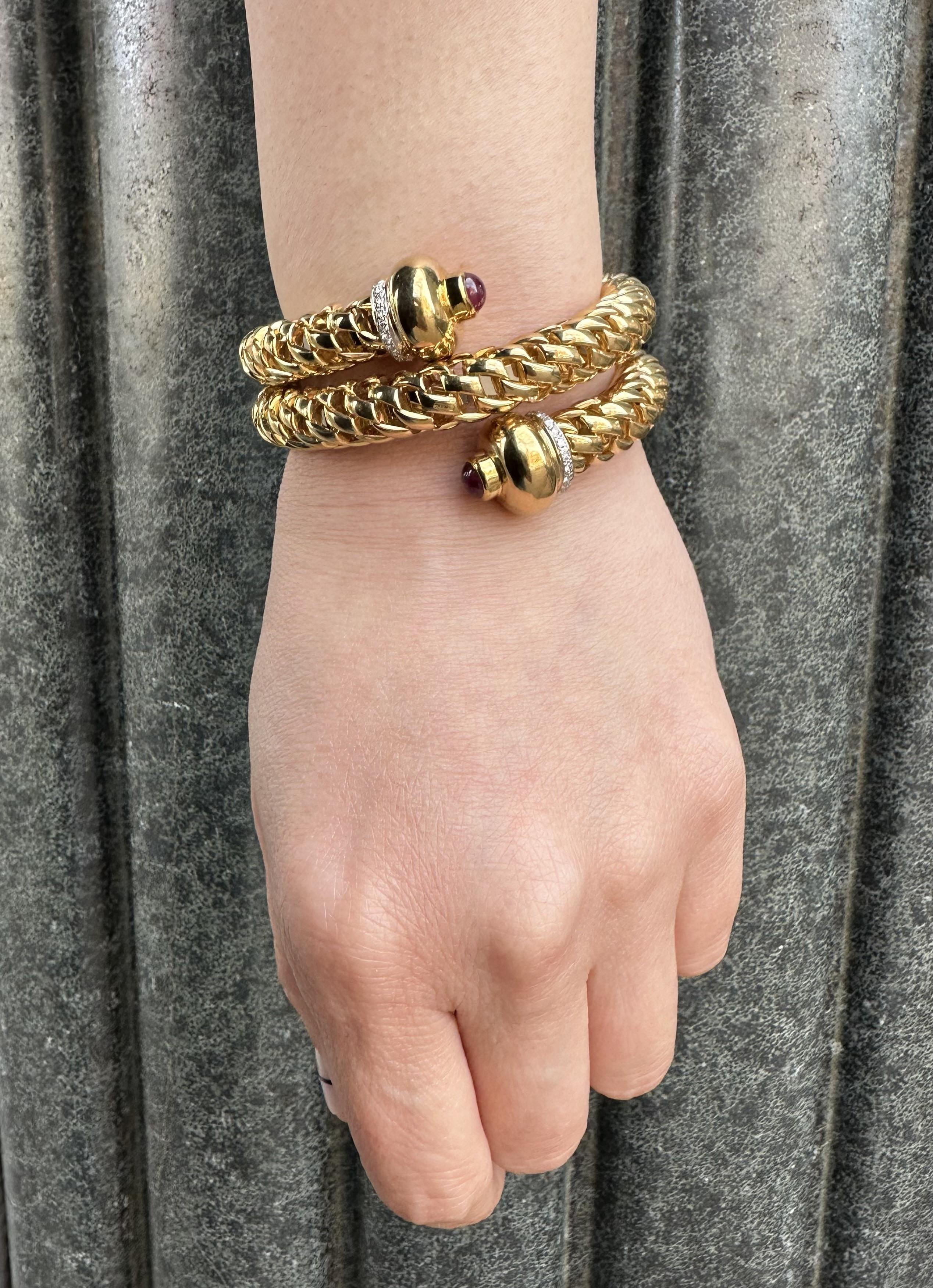 Vintage FOPE 18k Massivgold Diamant & Rubin Wickel-Schlangenarmband, schweres Armband im Angebot 4