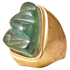 Anillo de cóctel vintage de oro con turmalina verde de forma libre «Forma Livre»