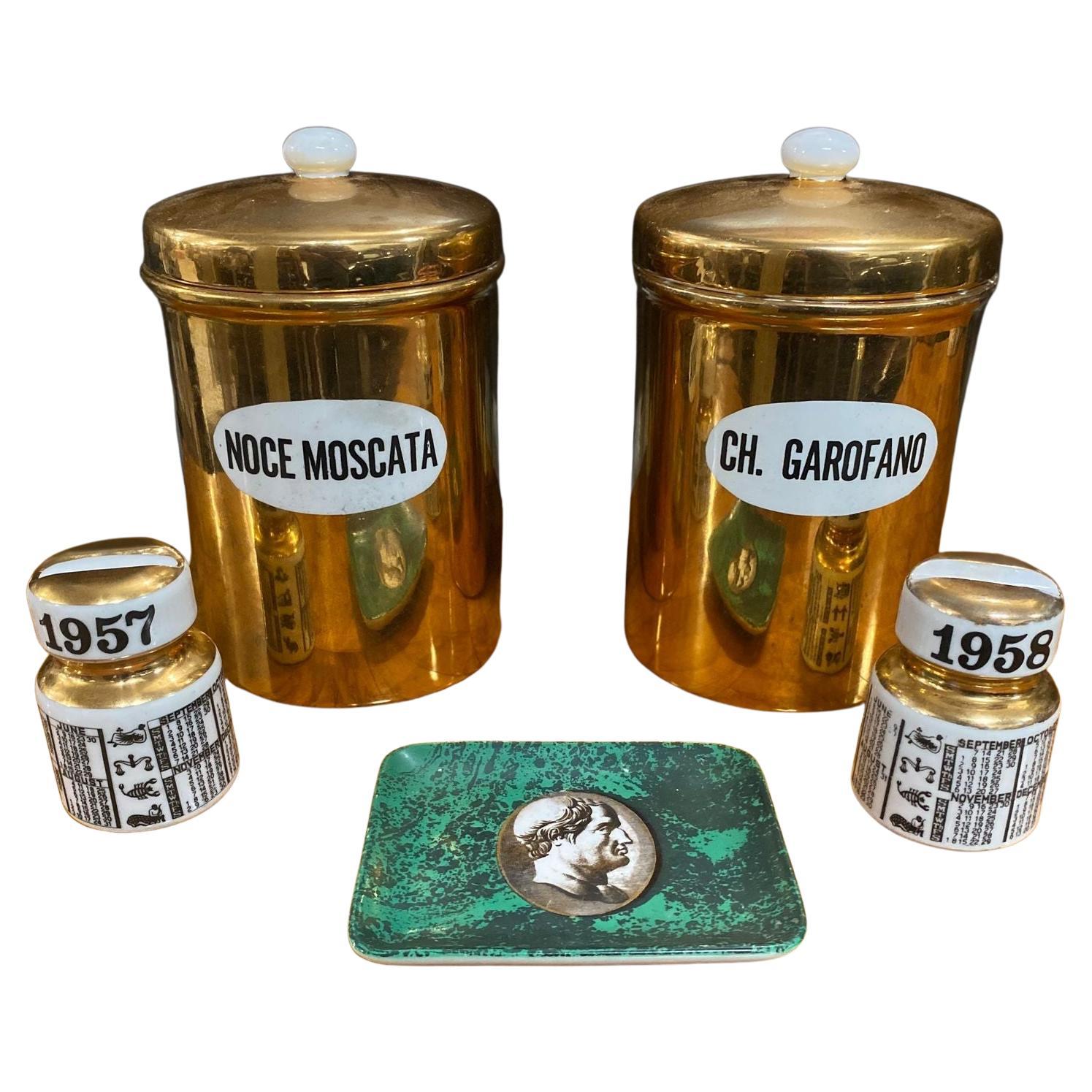 Vintage Fornasetti Groupement de cinq pièces en vente