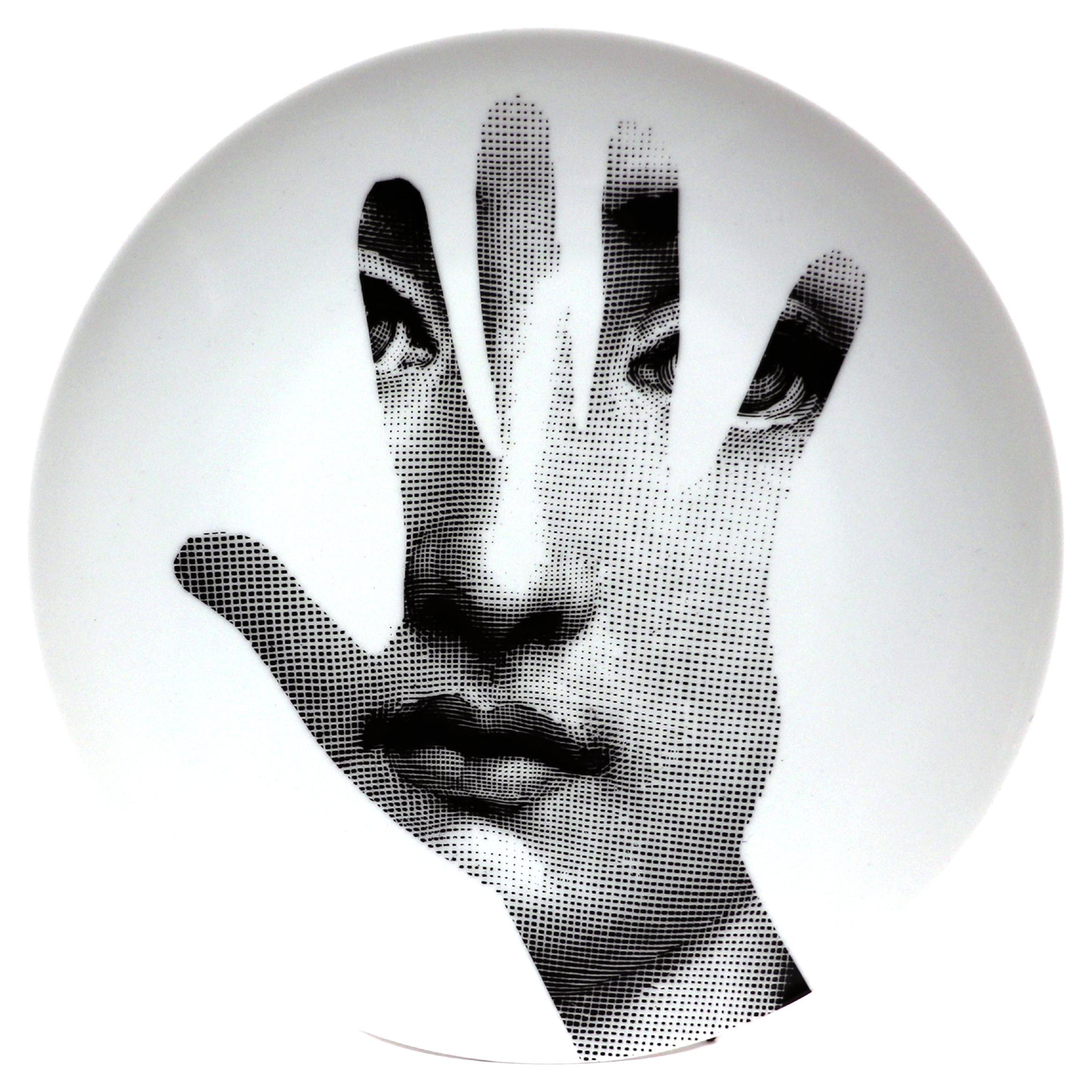 Plato de porcelana vintage Fornasetti Temas y variaciones, nº 15