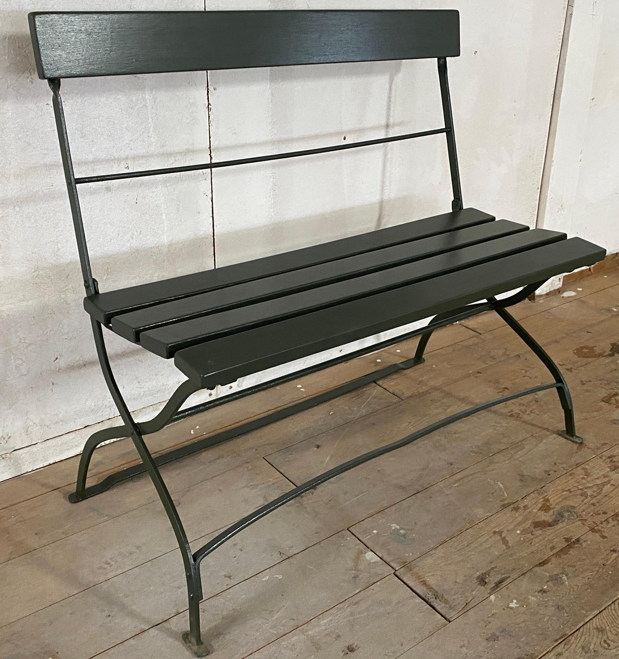 Vintage Forrest Green Folding Garden Bench For Sale 1