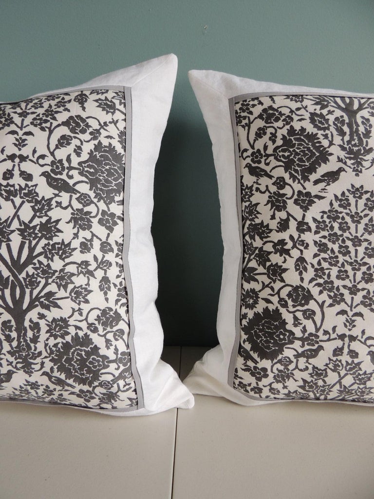 Vintage Fortuny Alderelli Fabric in Midnight and White Decorative Square Pillow In Good Condition For Sale In Oakland Park, FL