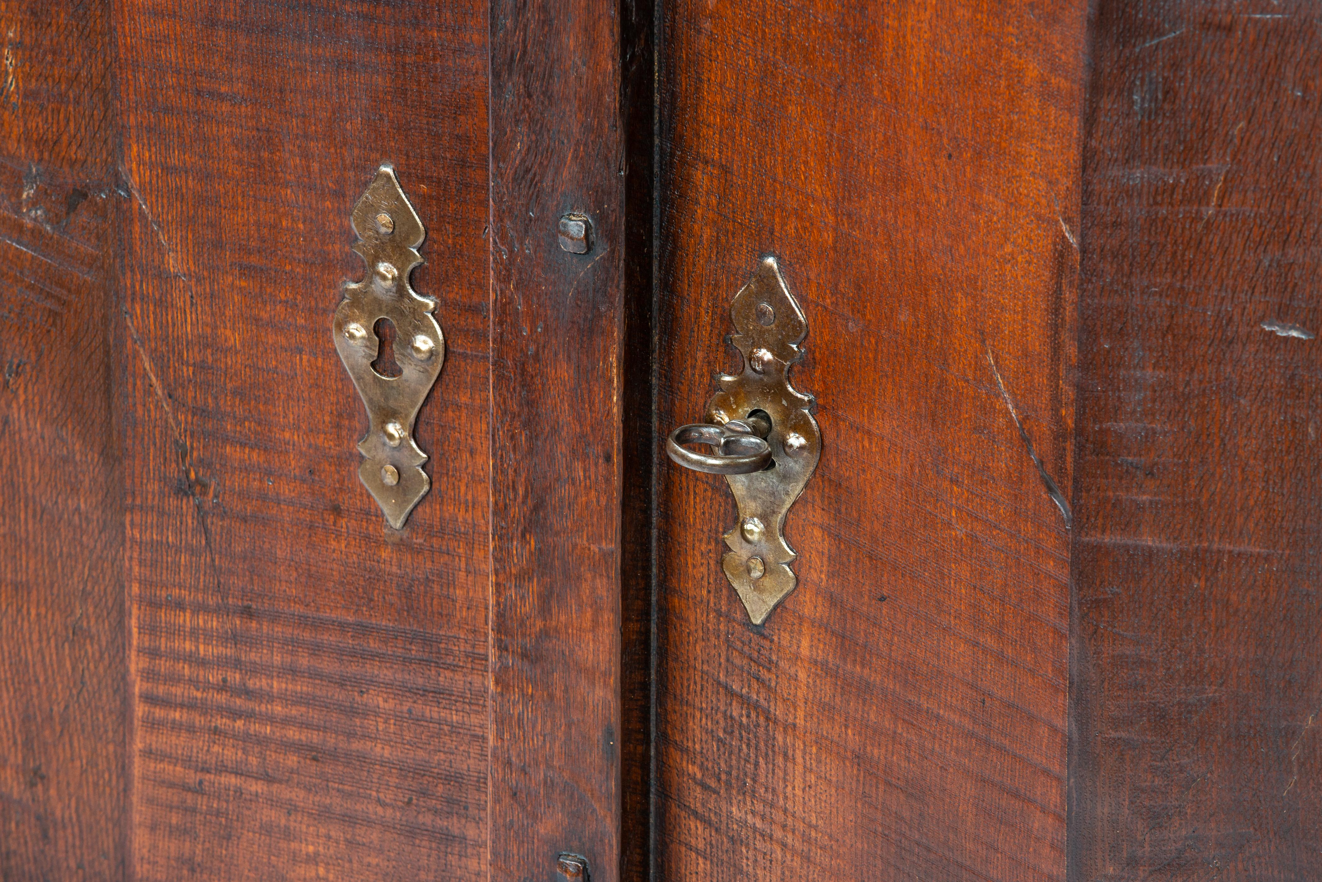 Vintage Four-Door Oak warm brown cupboard by Piet Rombouts & Sons, 1960s For Sale 1
