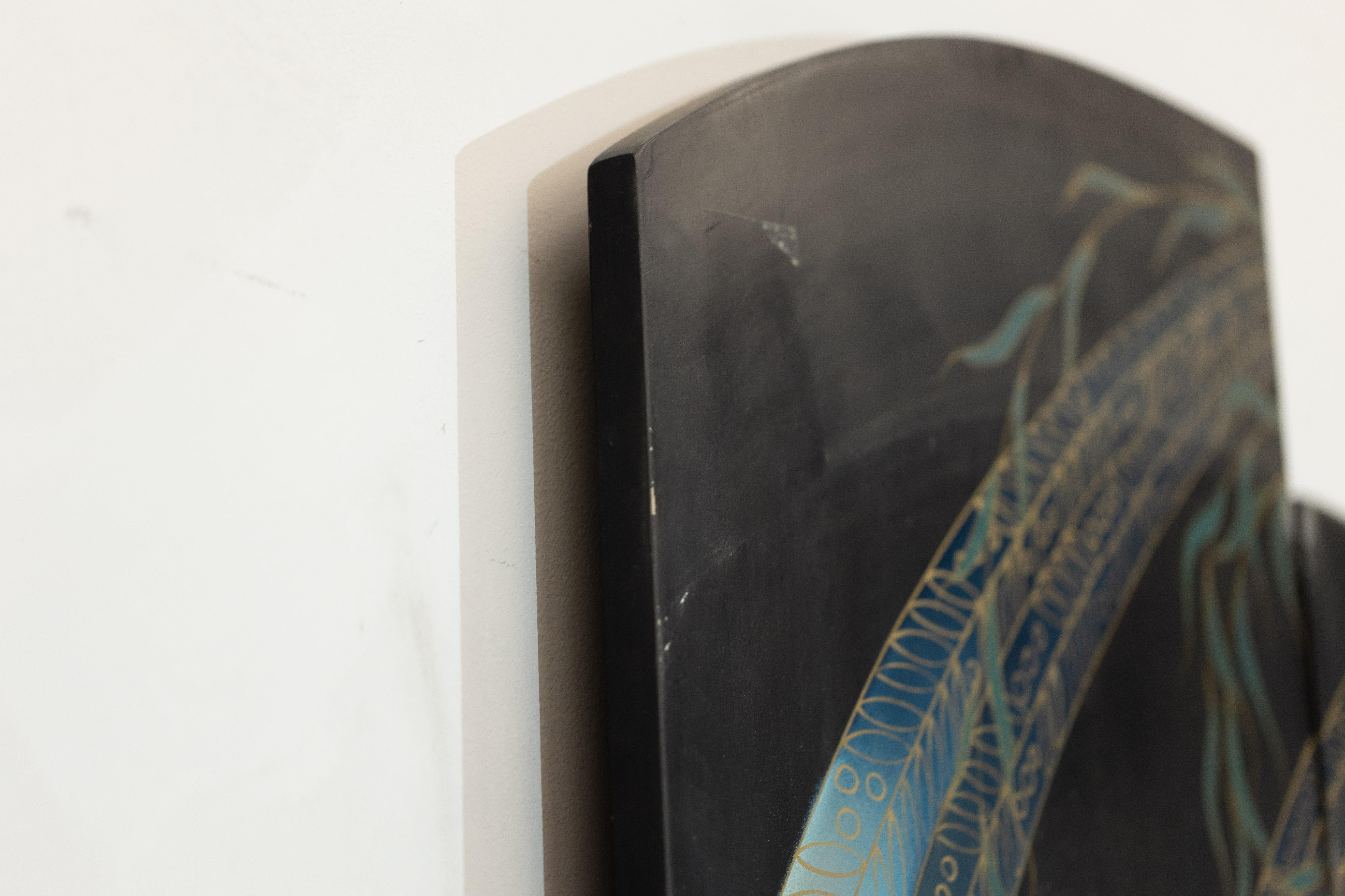 Vintage Four-Panel Black Lacquer Folding Screen with Hand-Painted Crane Motif For Sale 7