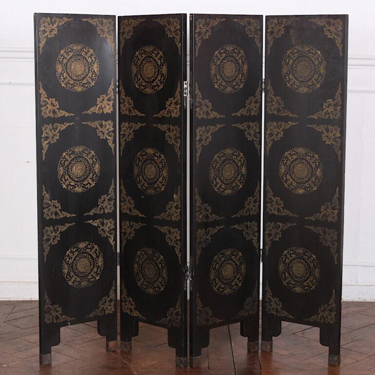 Vintage Four Panel Lacquer and Carved Hardstone Screen In Good Condition For Sale In Vancouver, British Columbia