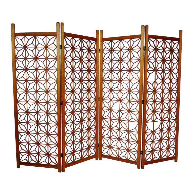 VINTAGE FOUR PANEL SCREEN For Sale