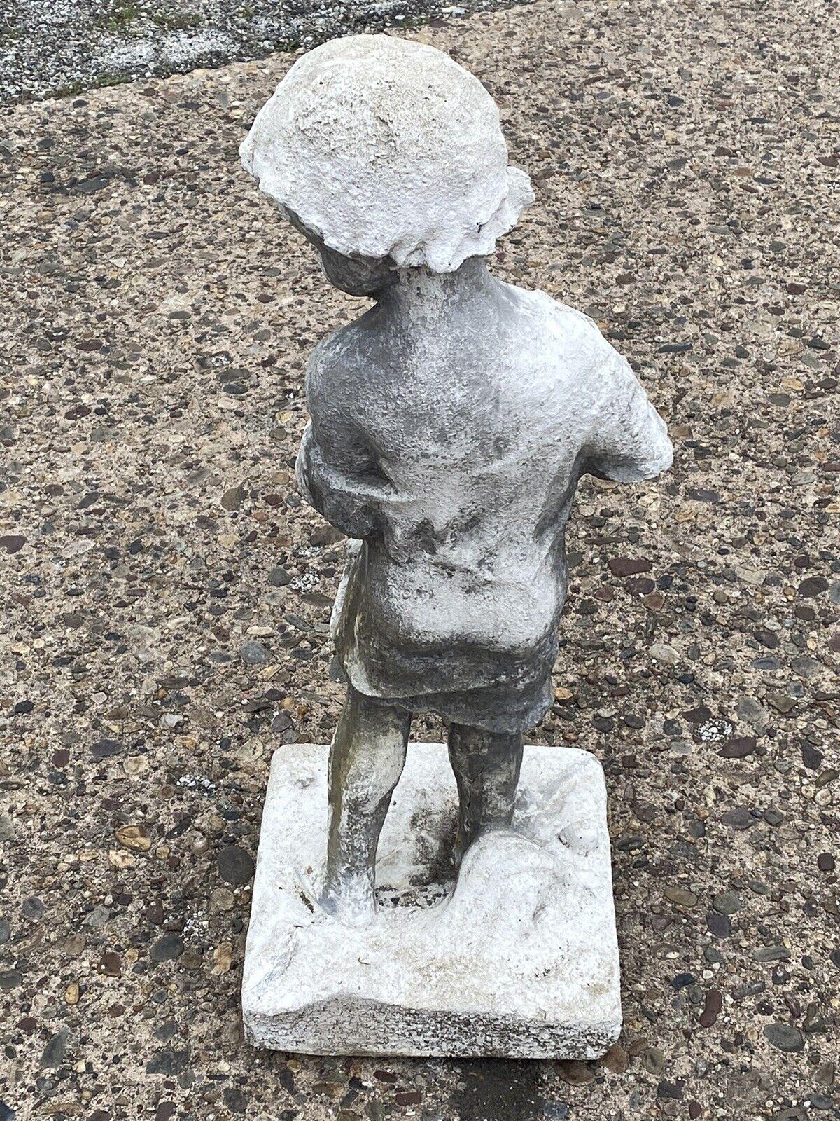 Grec classique Statue de jardin vintage en forme de chérubin à quatre saisons Putti en ciment moulé pour ornement de jardin en vente