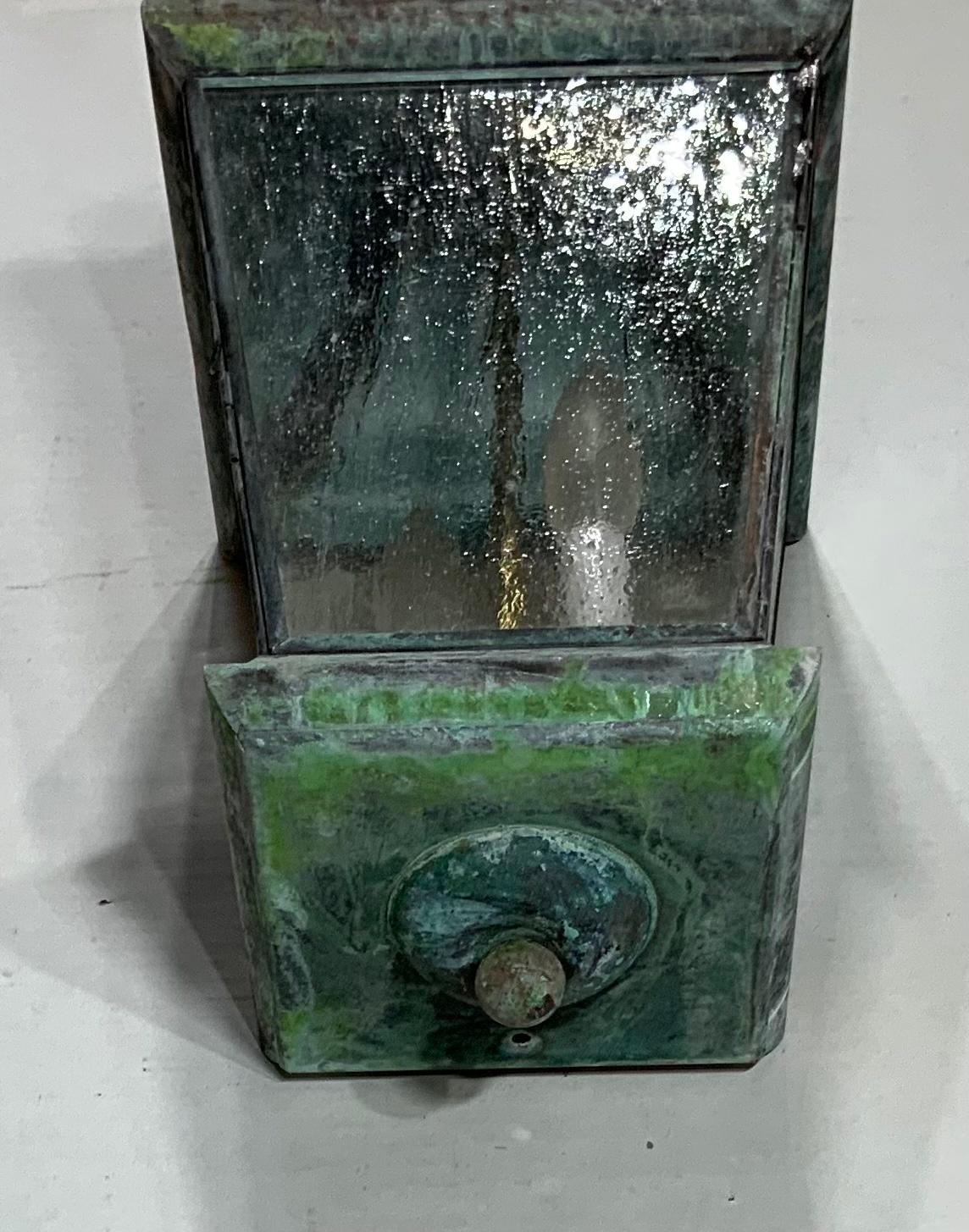 Lanterne suspendue vintage à quatre côtés en laiton Bon état à Delray Beach, FL