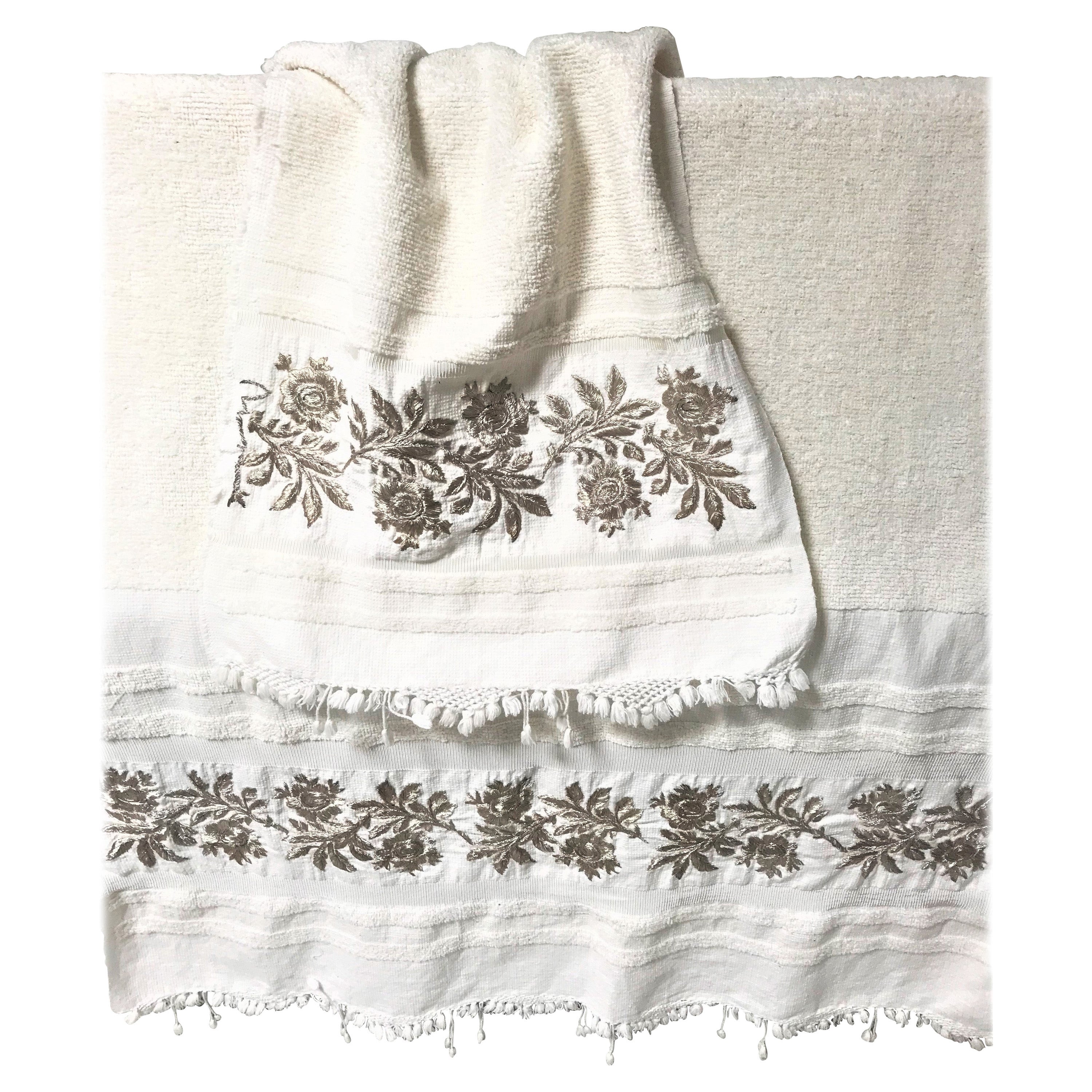 Serviette hammam vintage 100 % coton brodée d'une broderie argentée  