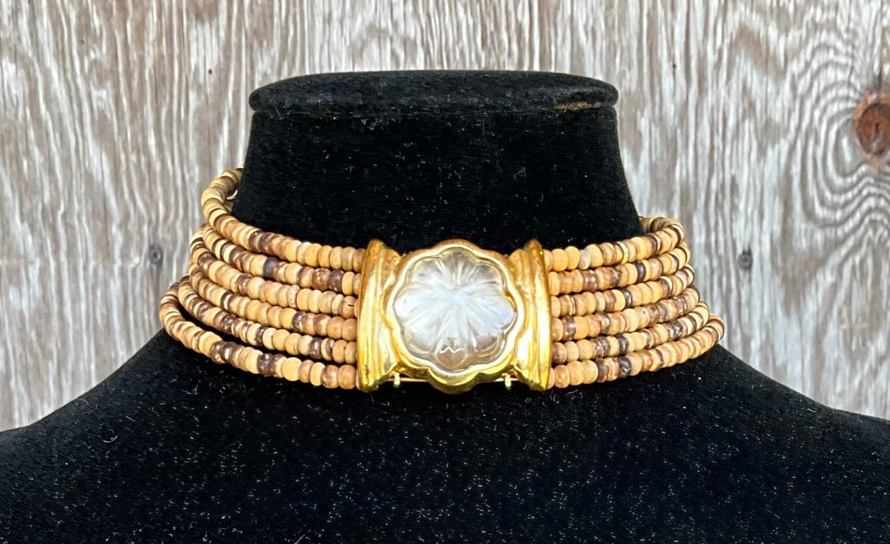 Collana girocollo con perline FR Vintage Coconut In condizioni buone in vendita a Lake Worth Beach, FL