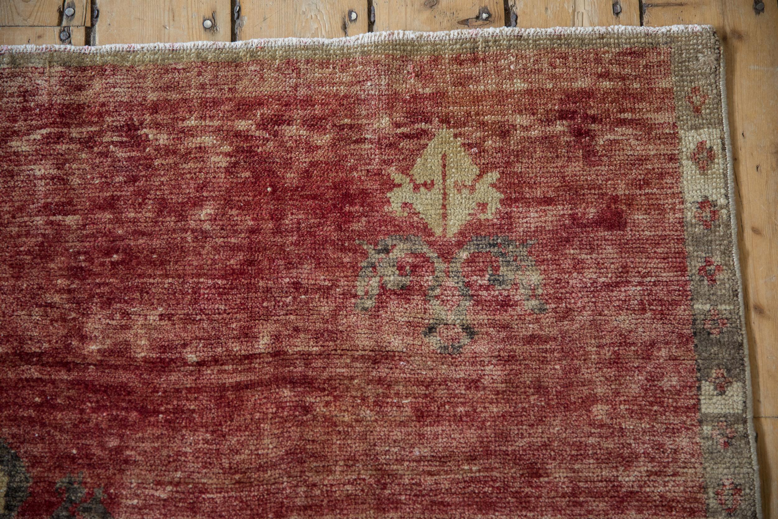 Vintage Fragment Kars Quadratischer Teppich (Sonstiges) im Angebot