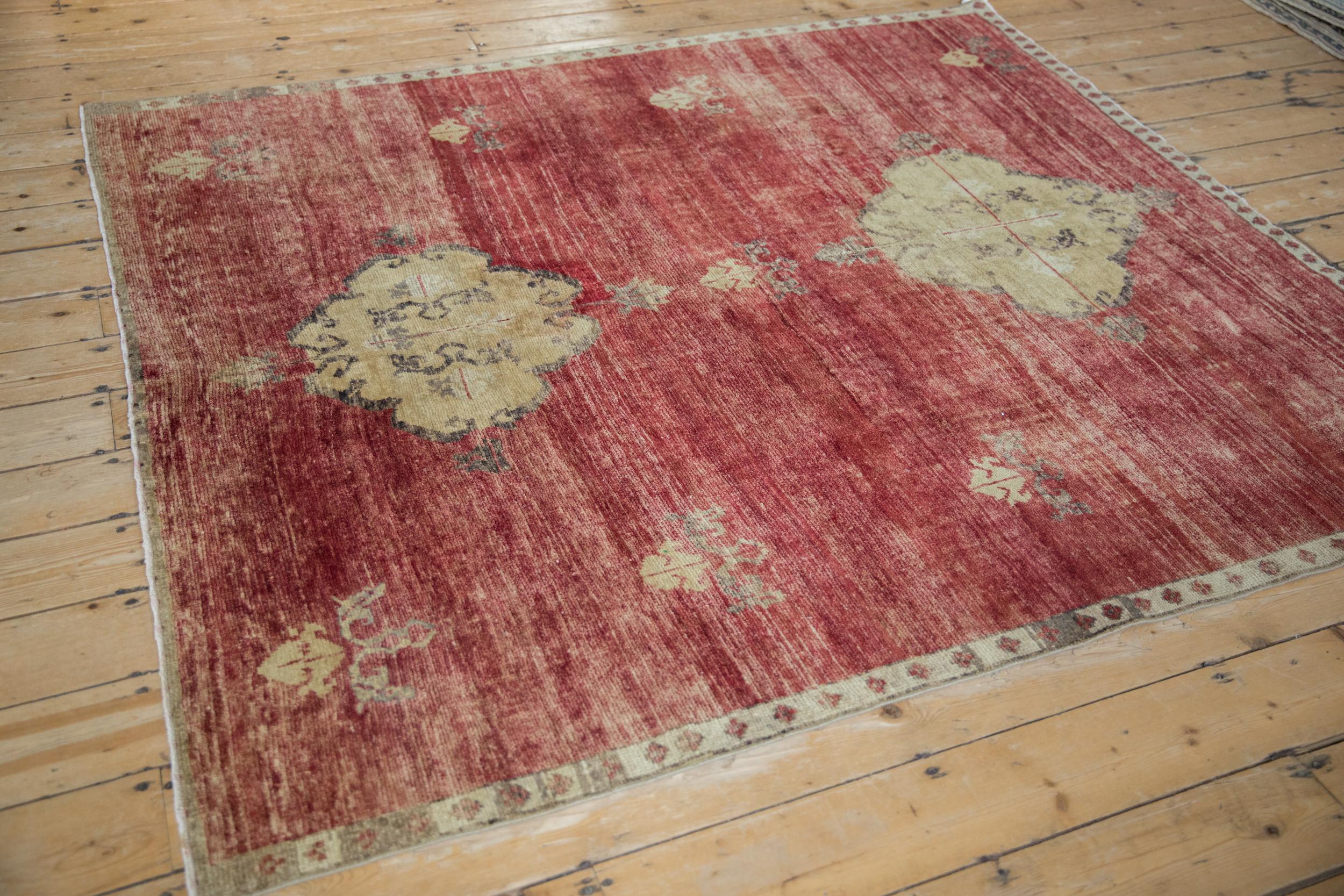 Vintage Fragment Kars Quadratischer Teppich (Ende des 20. Jahrhunderts) im Angebot