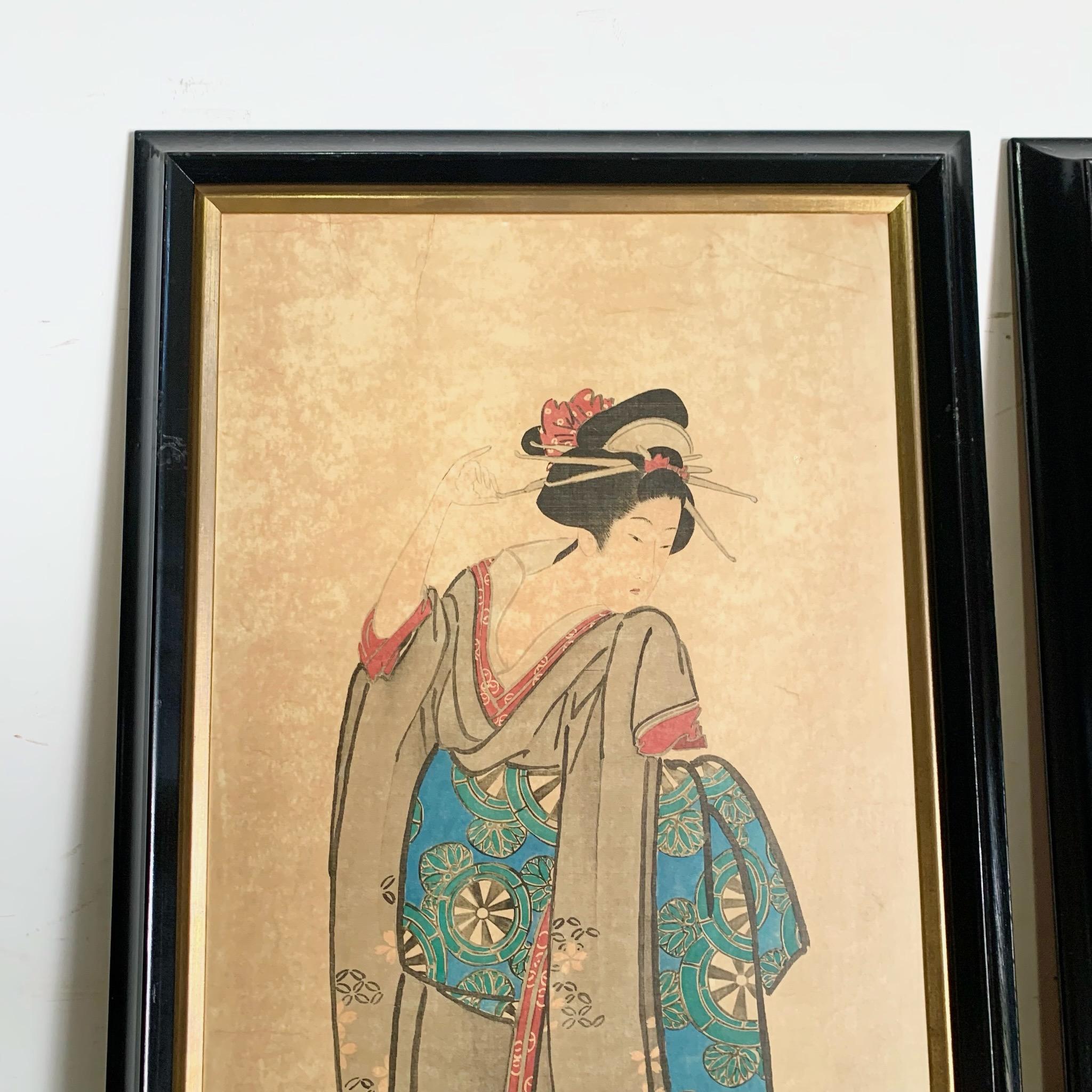 Gerahmte Japonisme-Druckdrucke von Geishas im Vintage-Stil – ein Paar (20. Jahrhundert) im Angebot