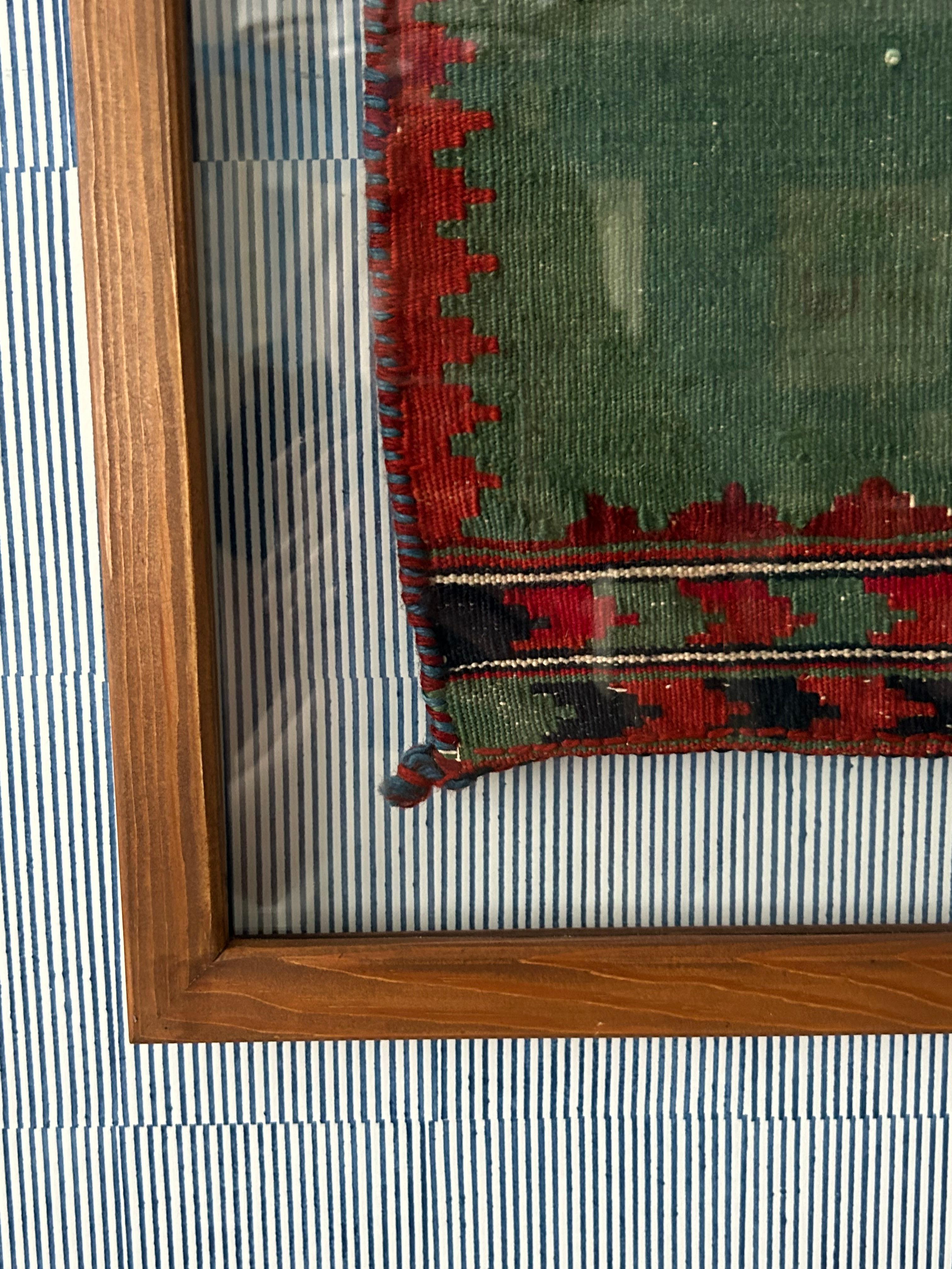 Wool Vintage Framed Kashgai Kelim Rug in Green and Red, West Asia, 20th Century For Sale
