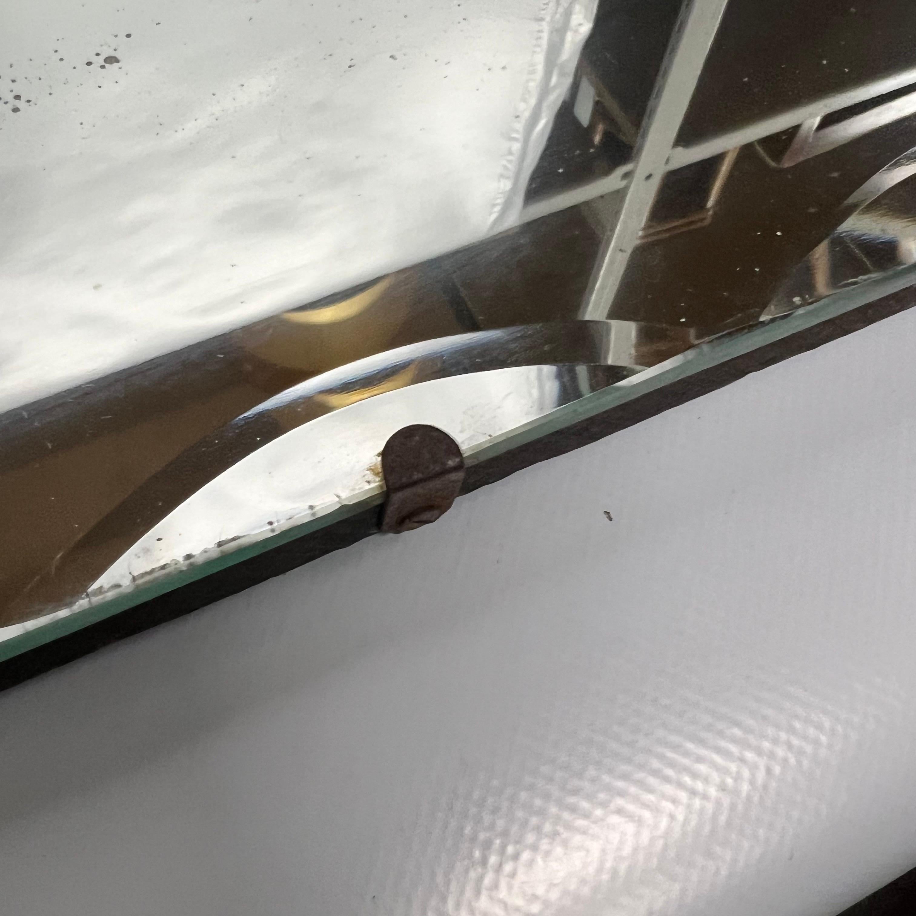Métal Vieux miroir festonné sans cadre en vente