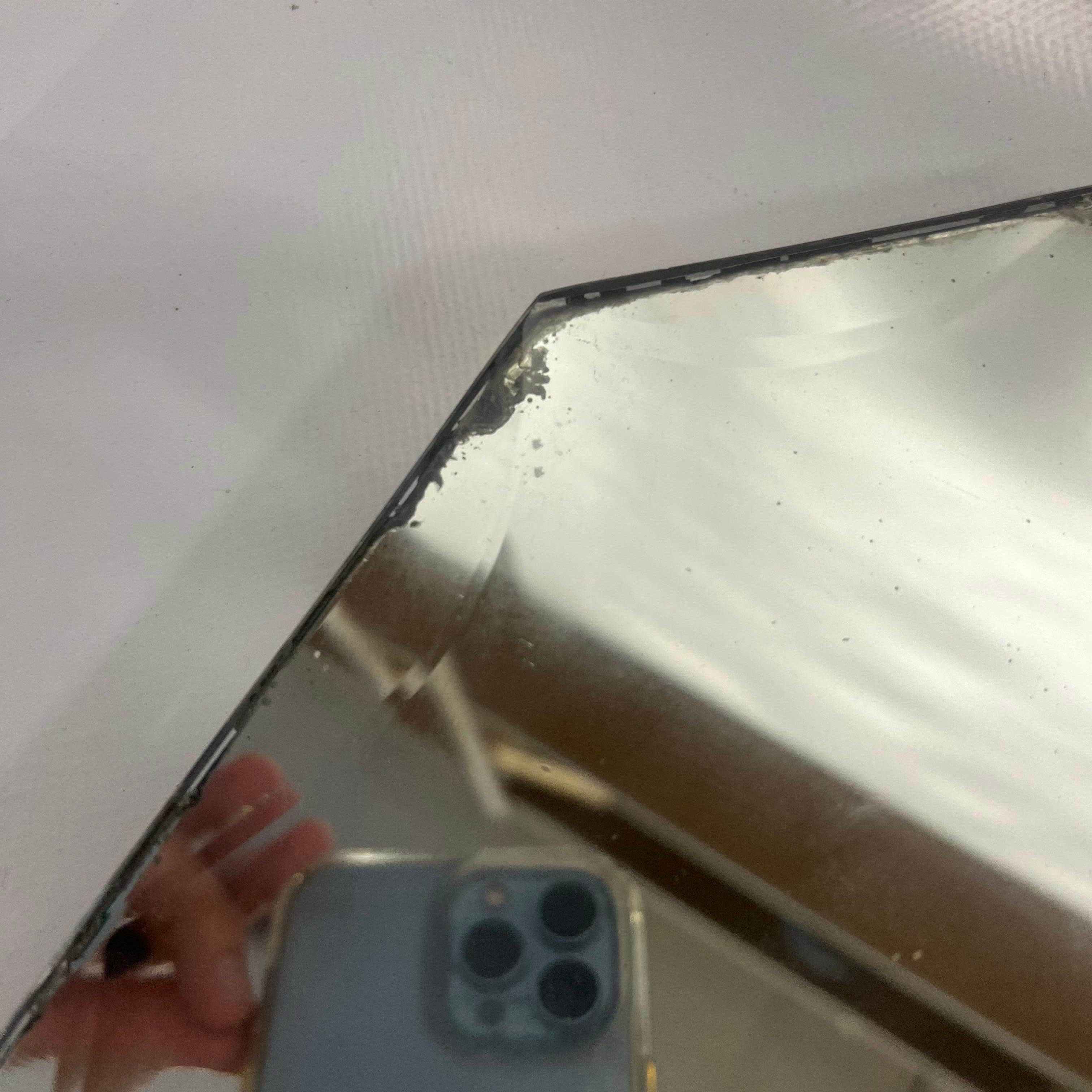 Vieux miroir festonné sans cadre en vente 2