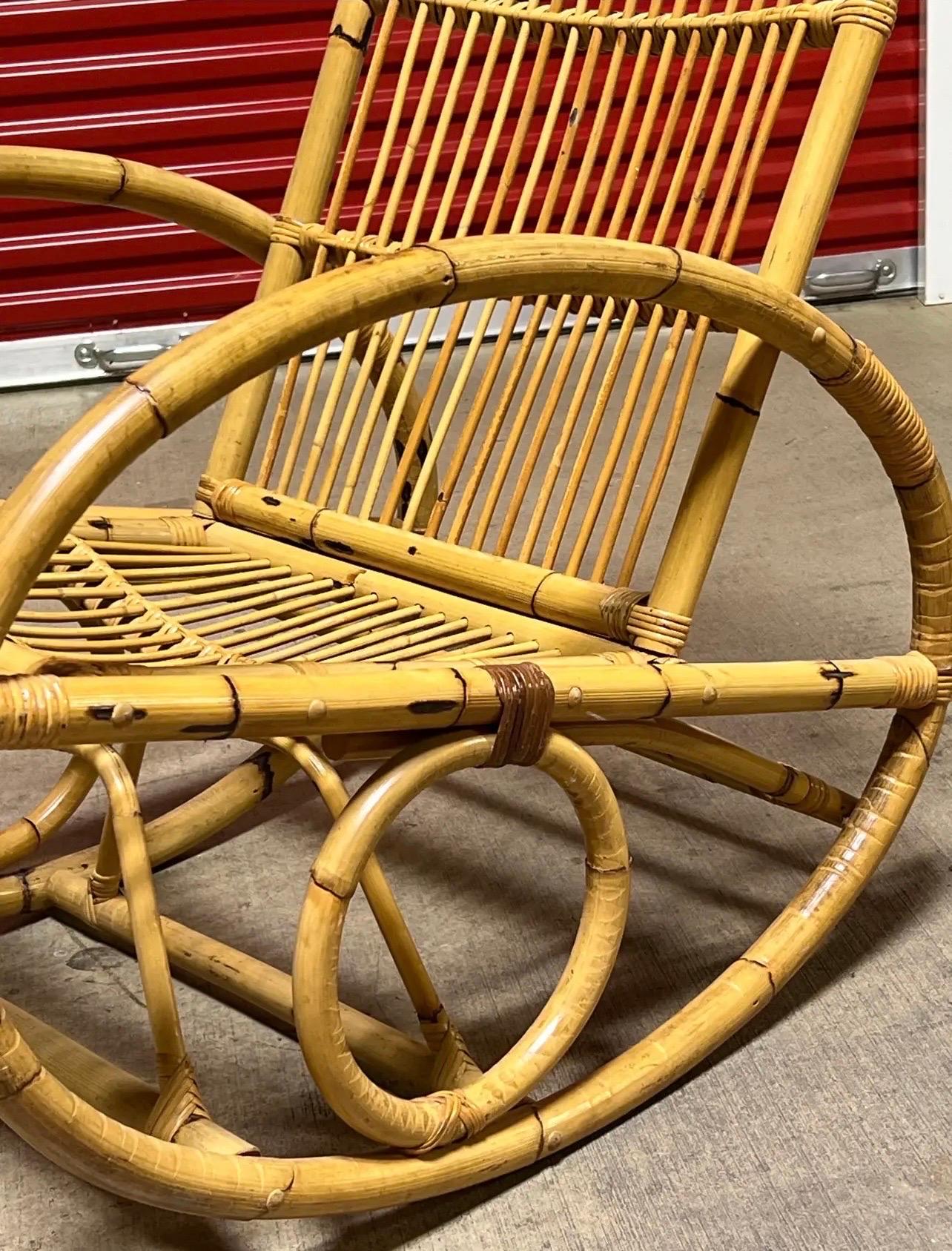 Sconosciuto Sedia a dondolo in rattan e bambù piegato in stile Vintage Franco Albini in vendita
