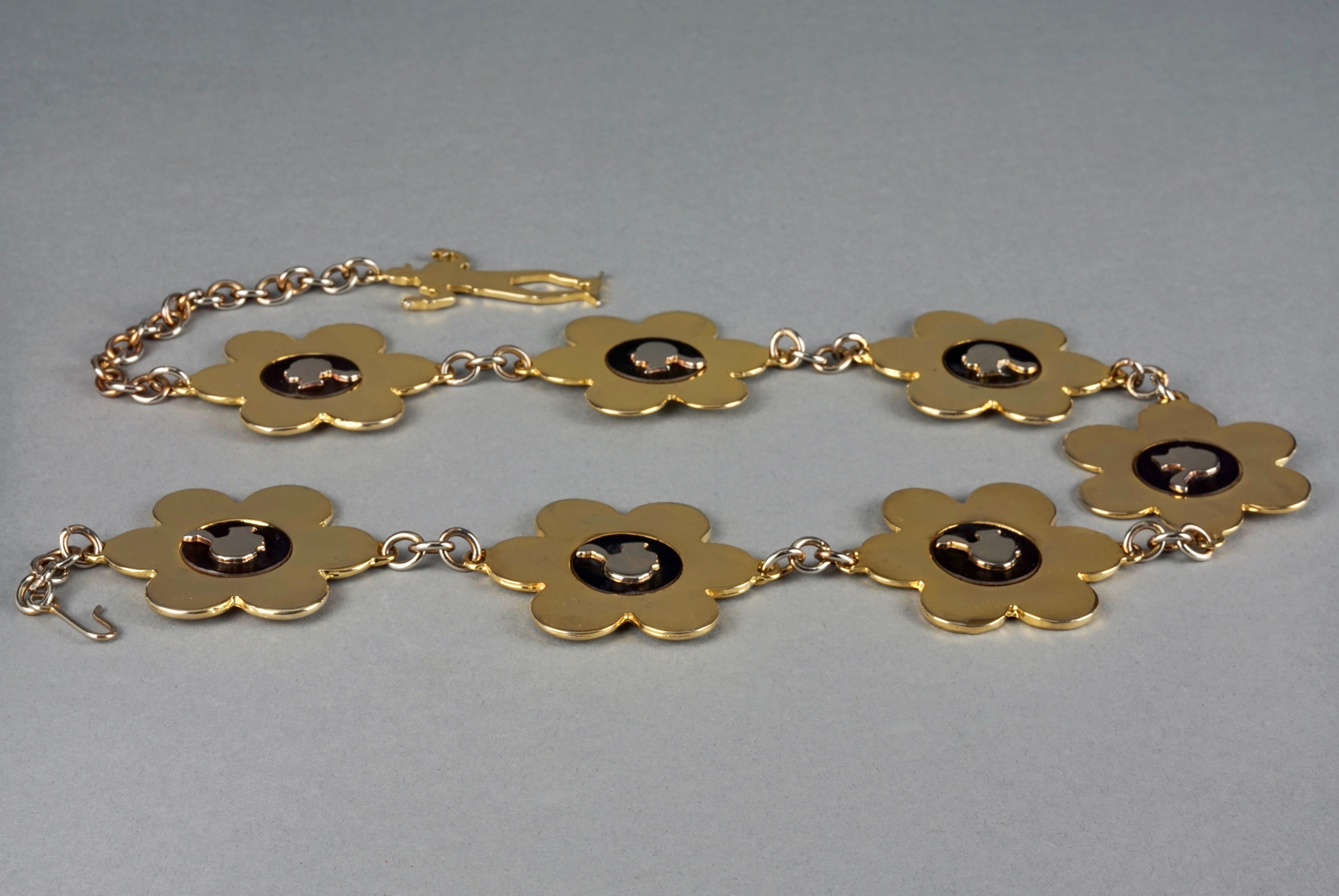 Vintage FRANCO MOSCHINO Profile Flower Novelty Belt In Good Condition For Sale In Kingersheim, Alsace