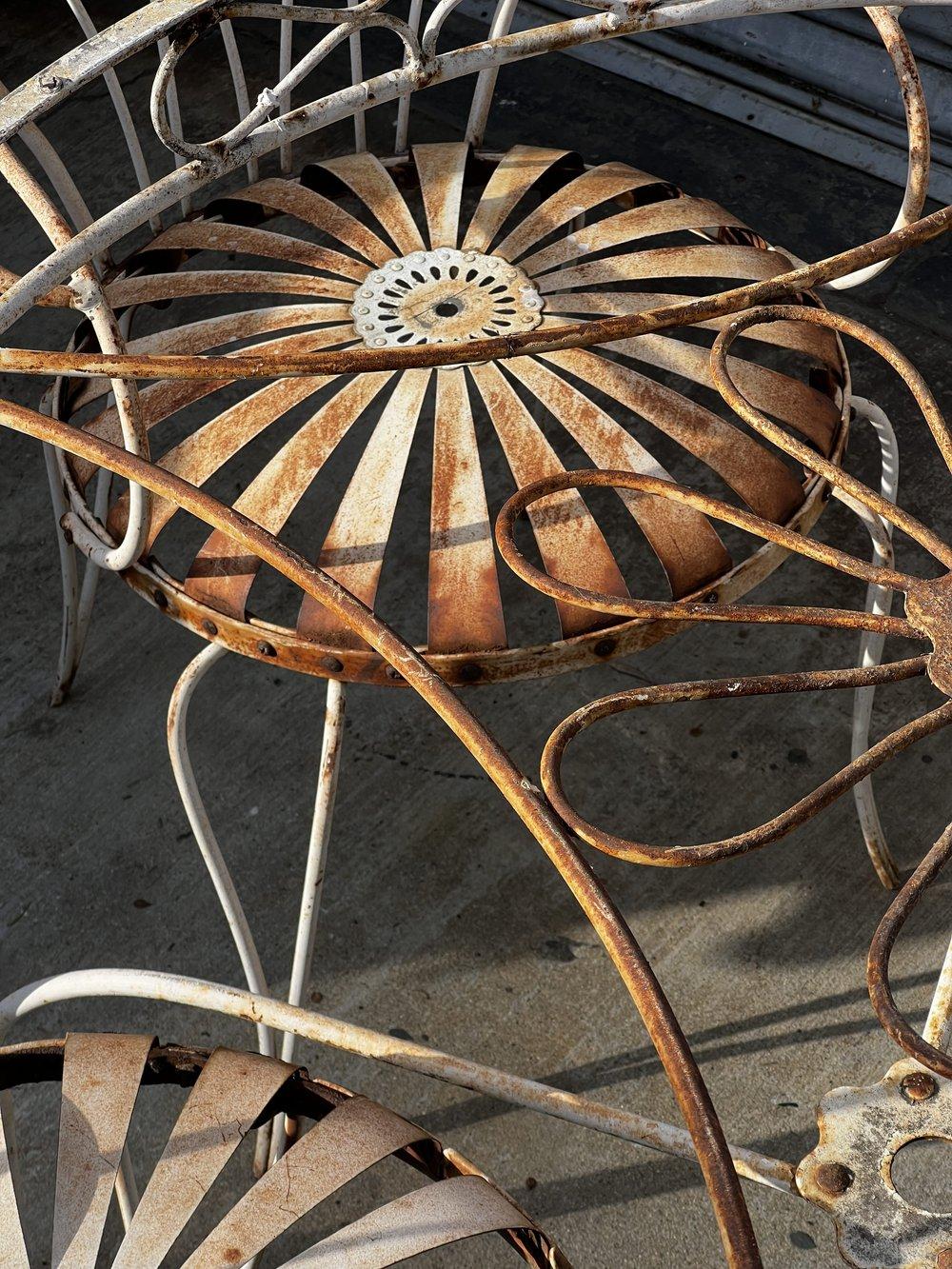 Ensemble table et chaises de jardin vintage Francois Carre en vente 3