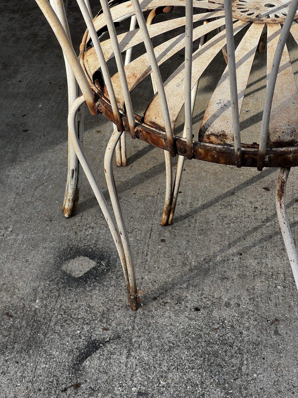 Fer forgé Ensemble table et chaises de jardin vintage Francois Carre en vente