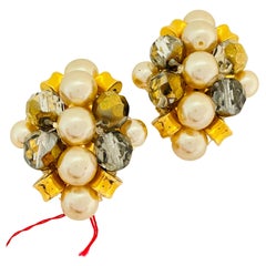 Vintage FRANCOISE MONTAGUE gold pearl crystal designer runway clip on earrings