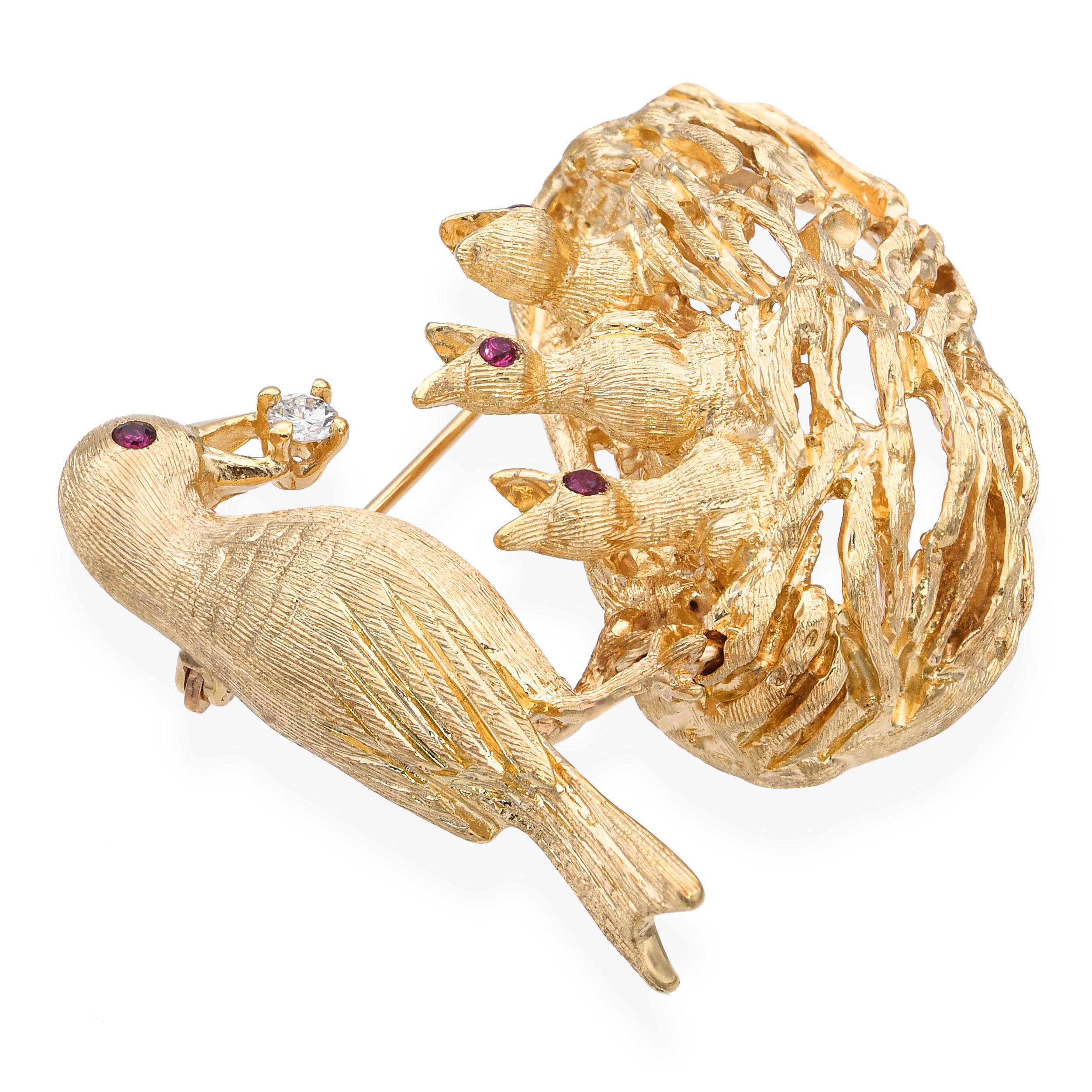 Vintage Frank J Gold 14k Yellow Gold Rubies & Diamond Bird Nest Brooch Pour femmes en vente