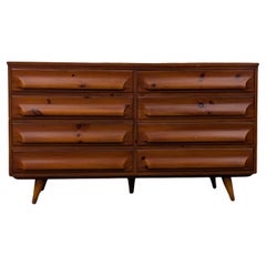 Vintage Franklin Shockey Dresser: Mid-Century Modern Design Meets Rustic Charm