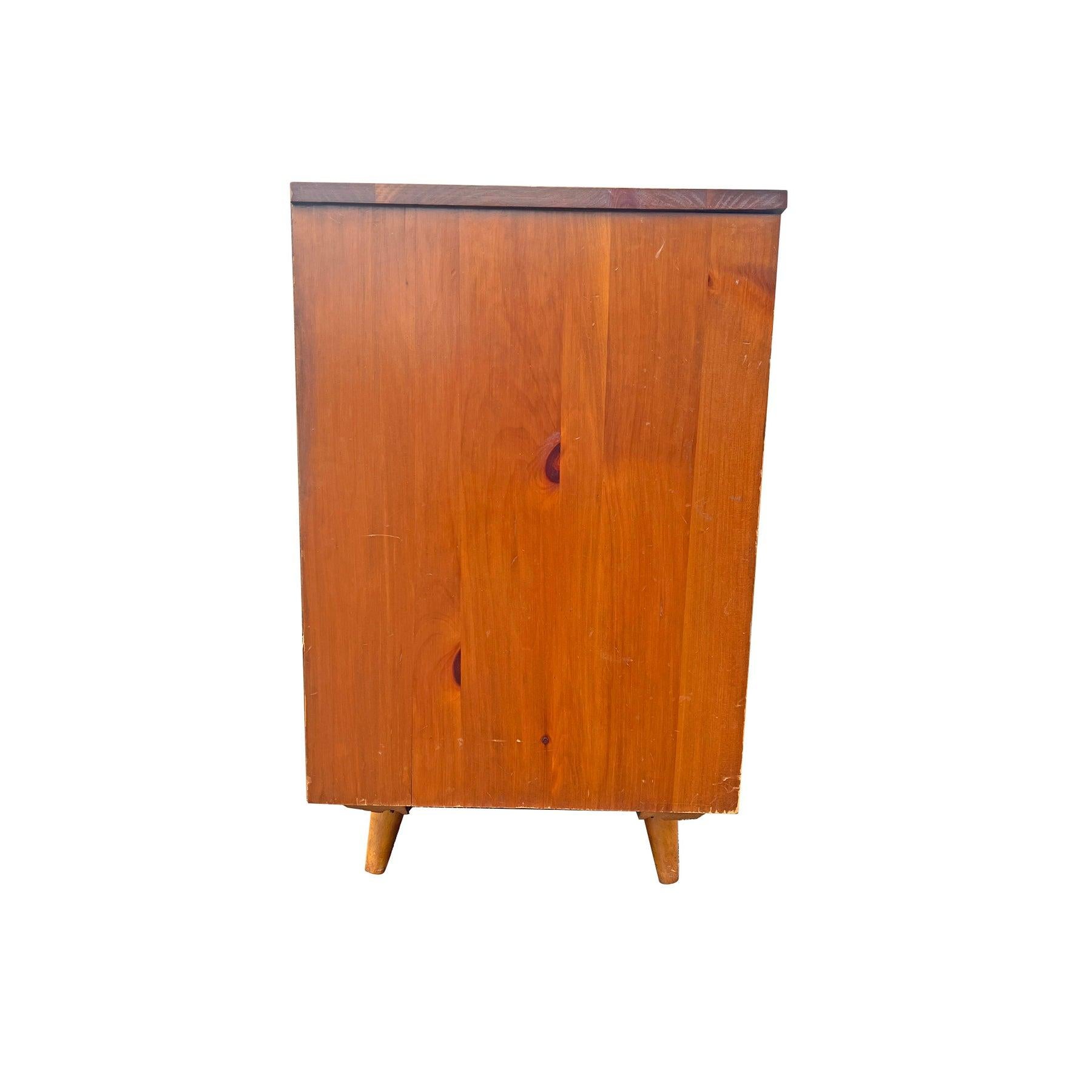 Franklin Shockey-Kommode aus Knotty- Kiefernholz im modernen Stil im Angebot 3