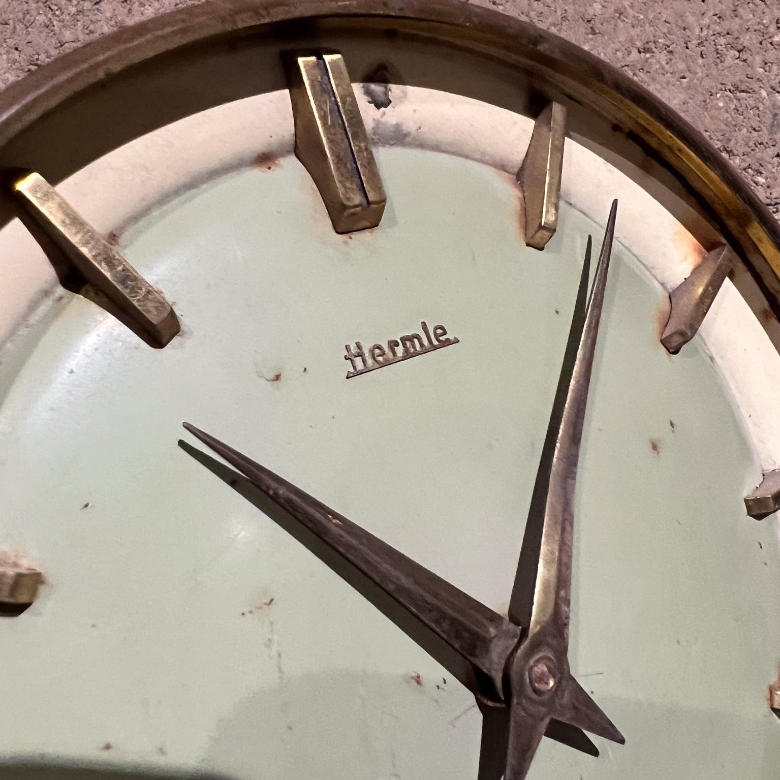 Horloge de bureau verte Art Déco Franz Hermle Allemagne en vente 1